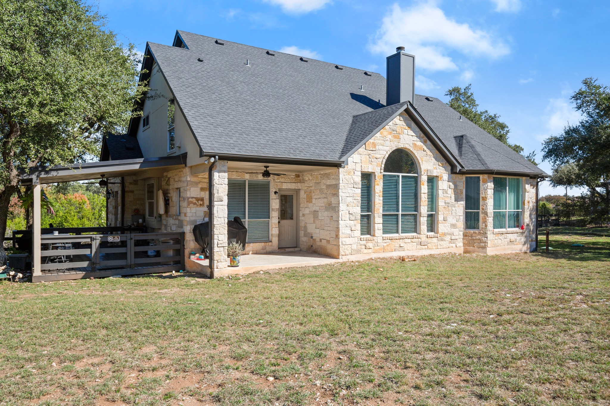 main property photo 33