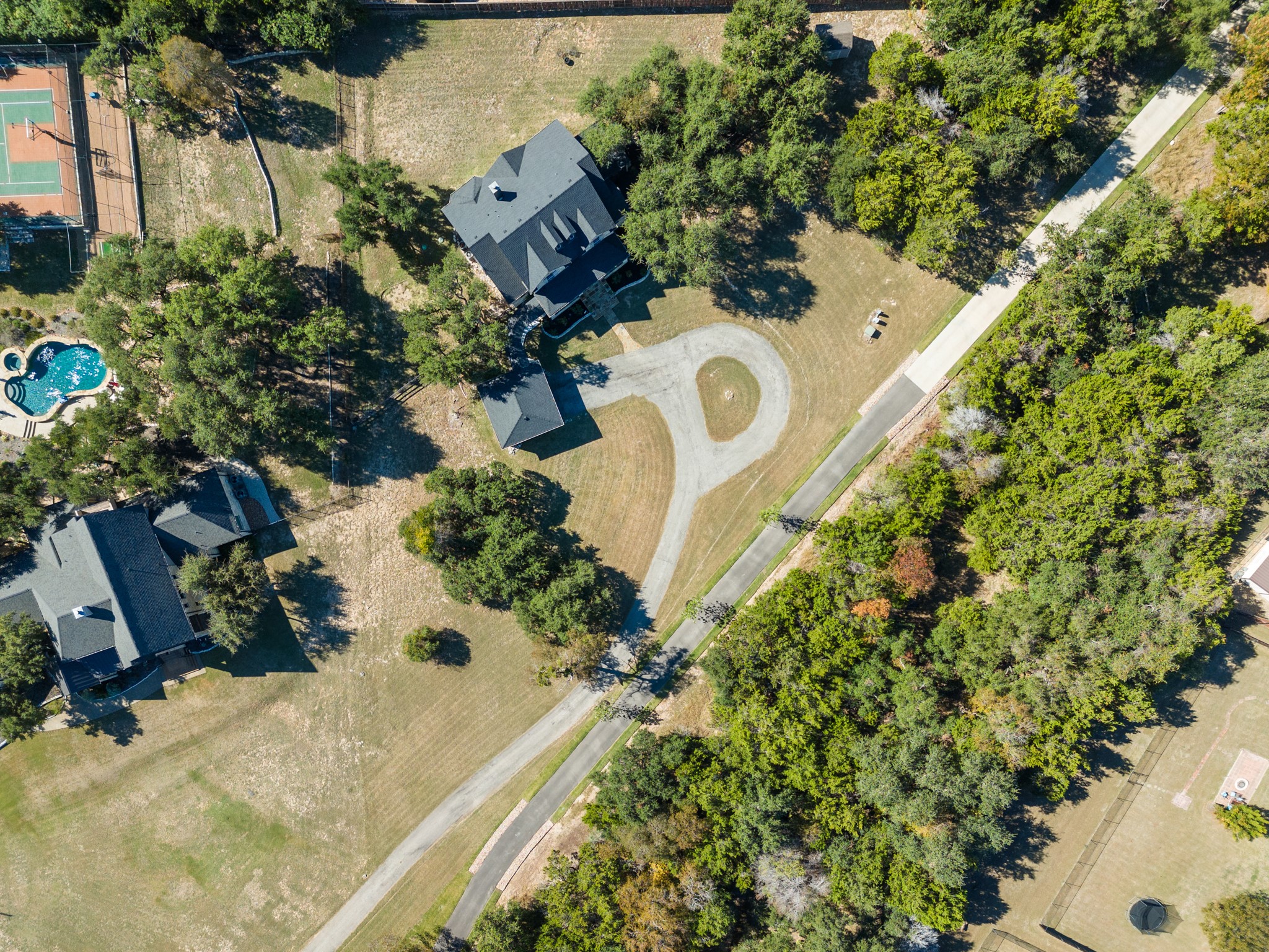 main property photo 39