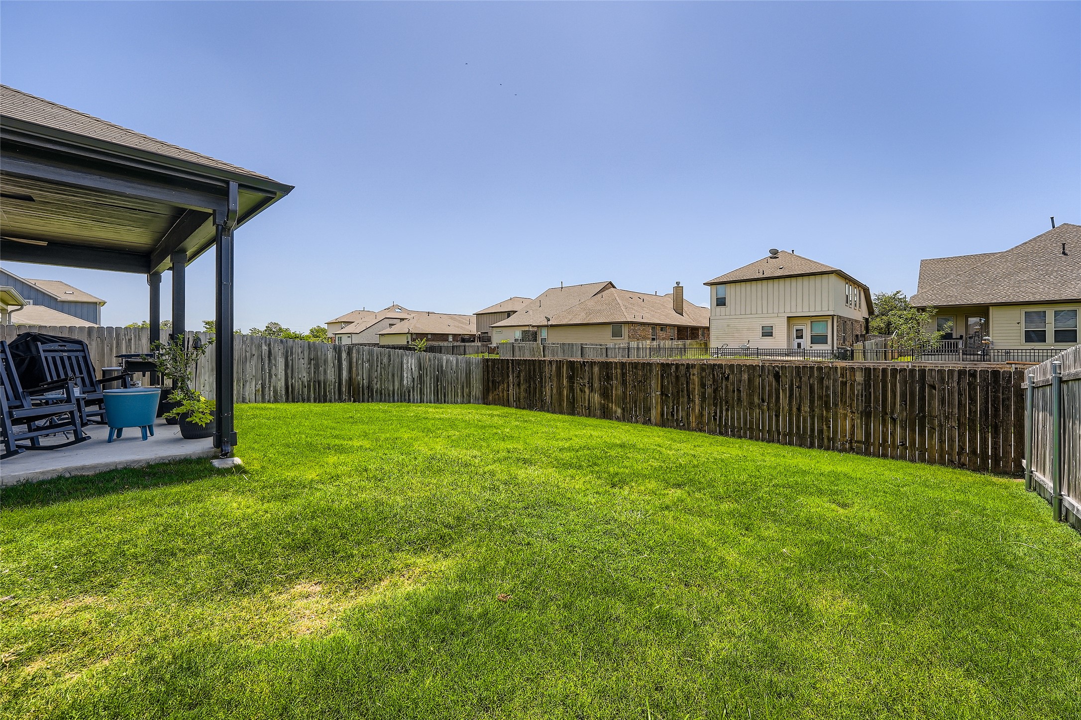 main property photo 22