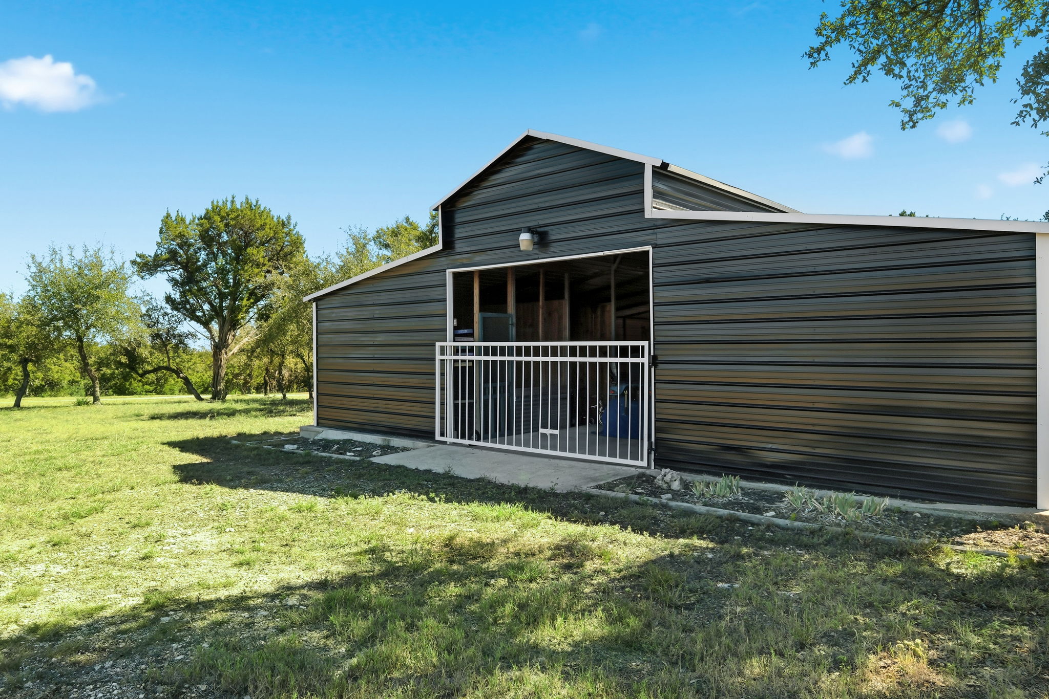 main property photo 38