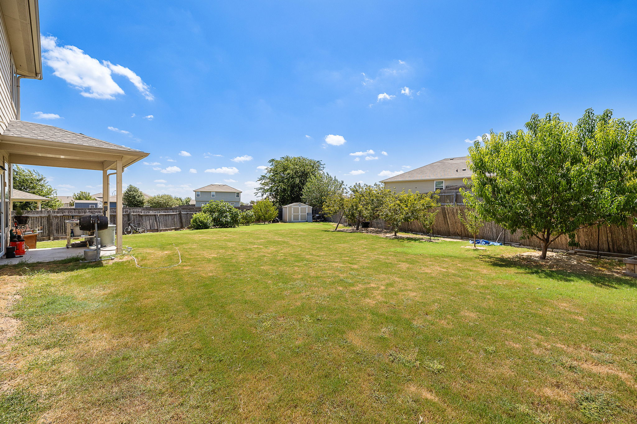 main property photo 25