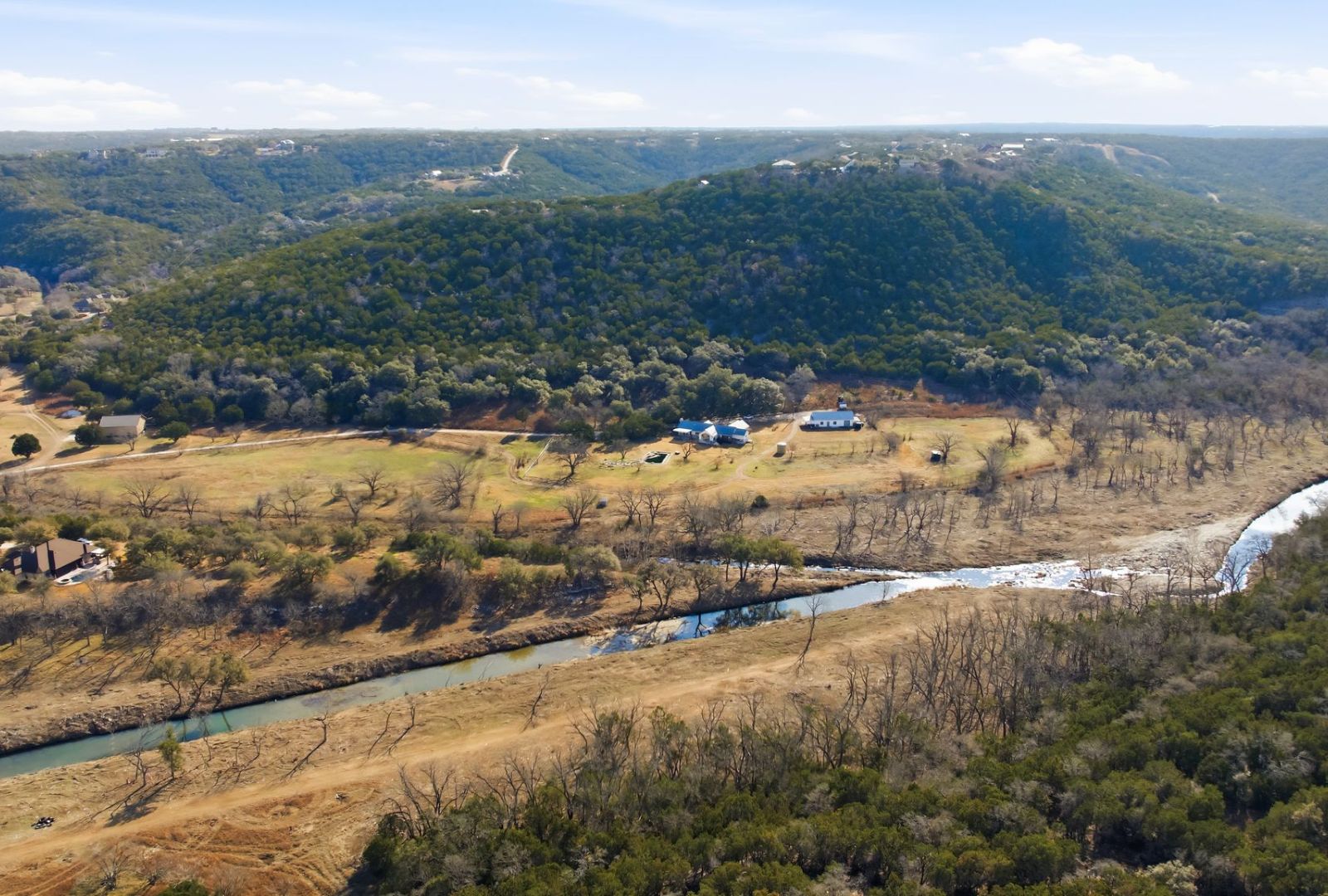 main property photo 25