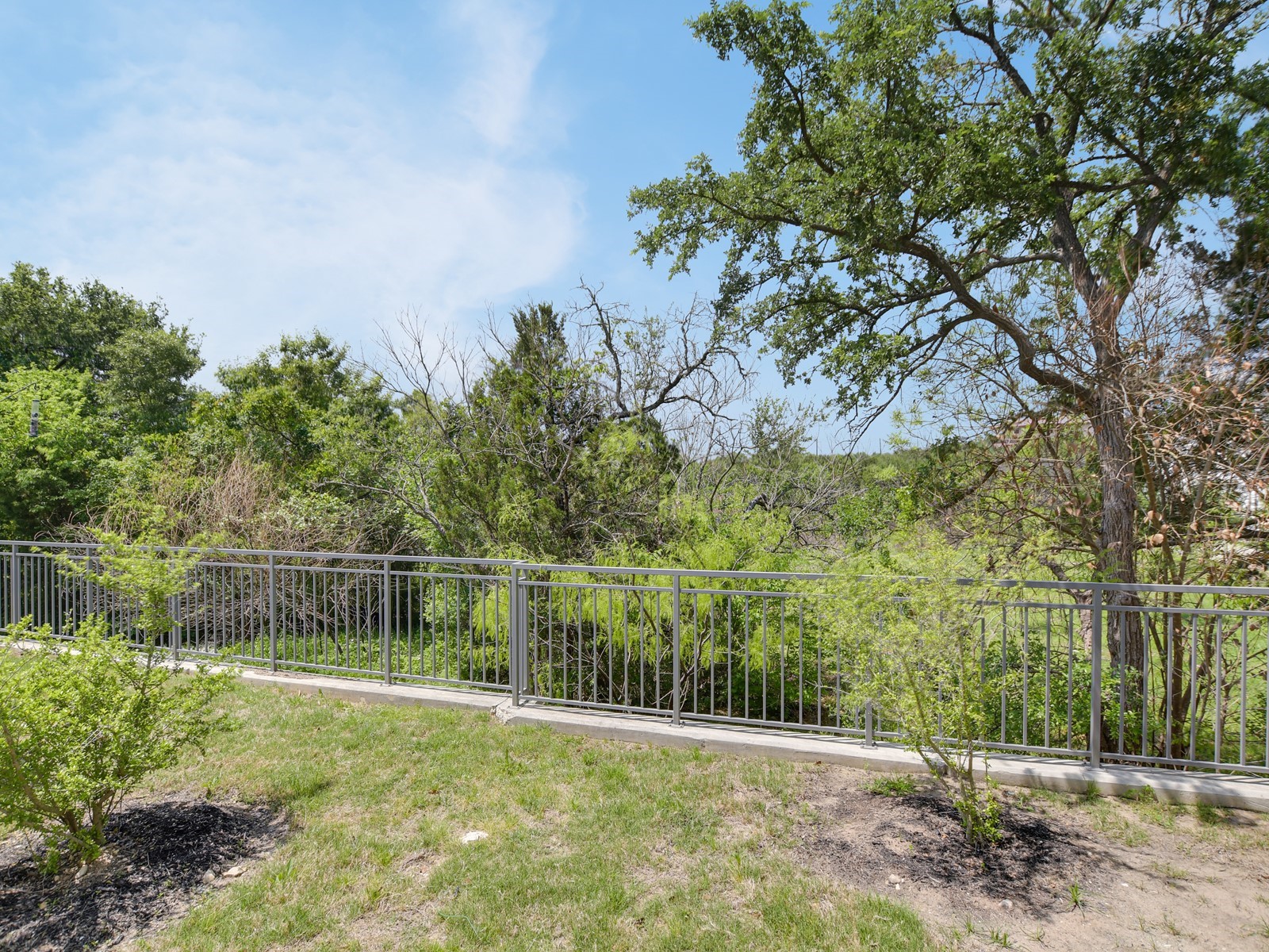 main property photo 22
