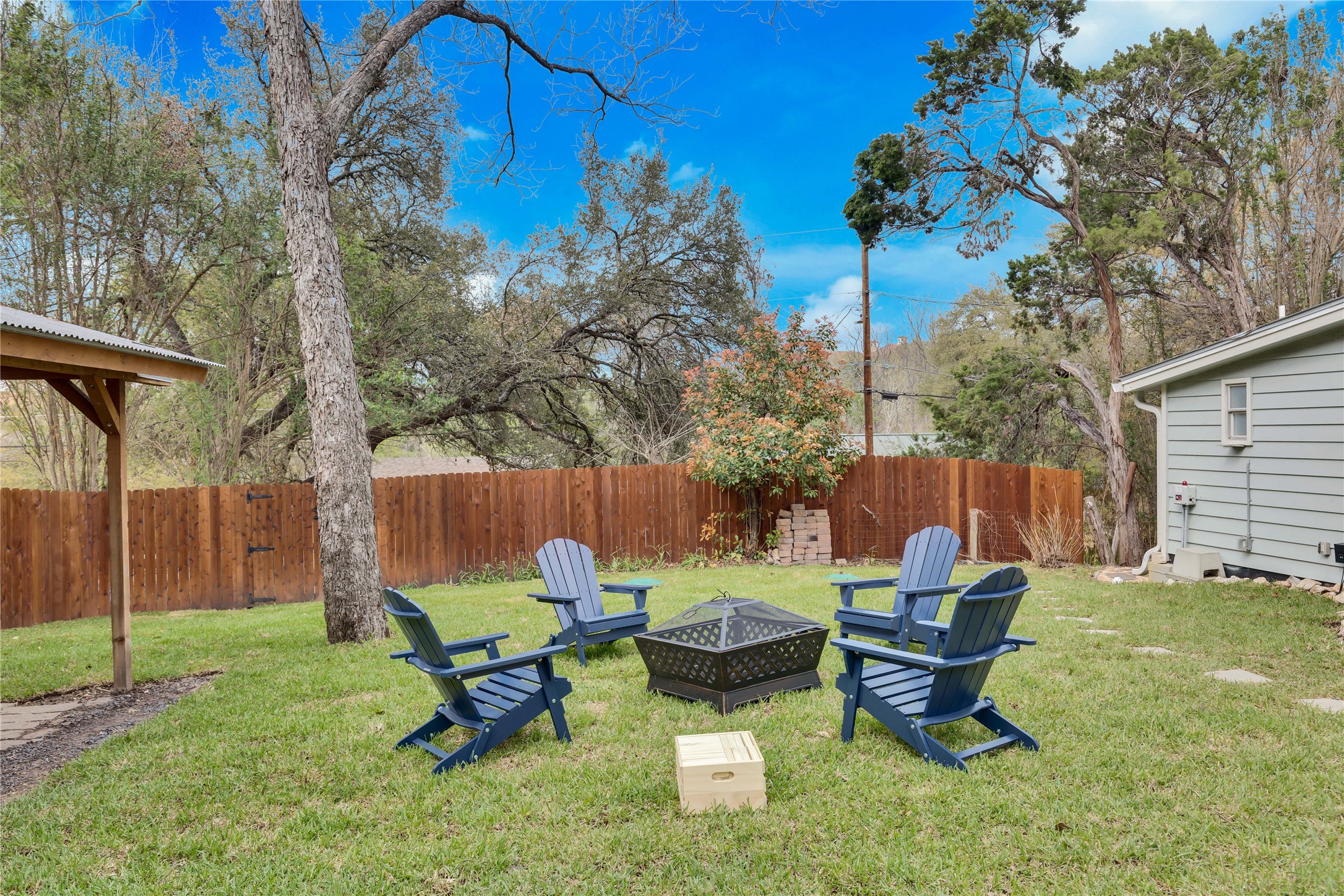 main property photo 32