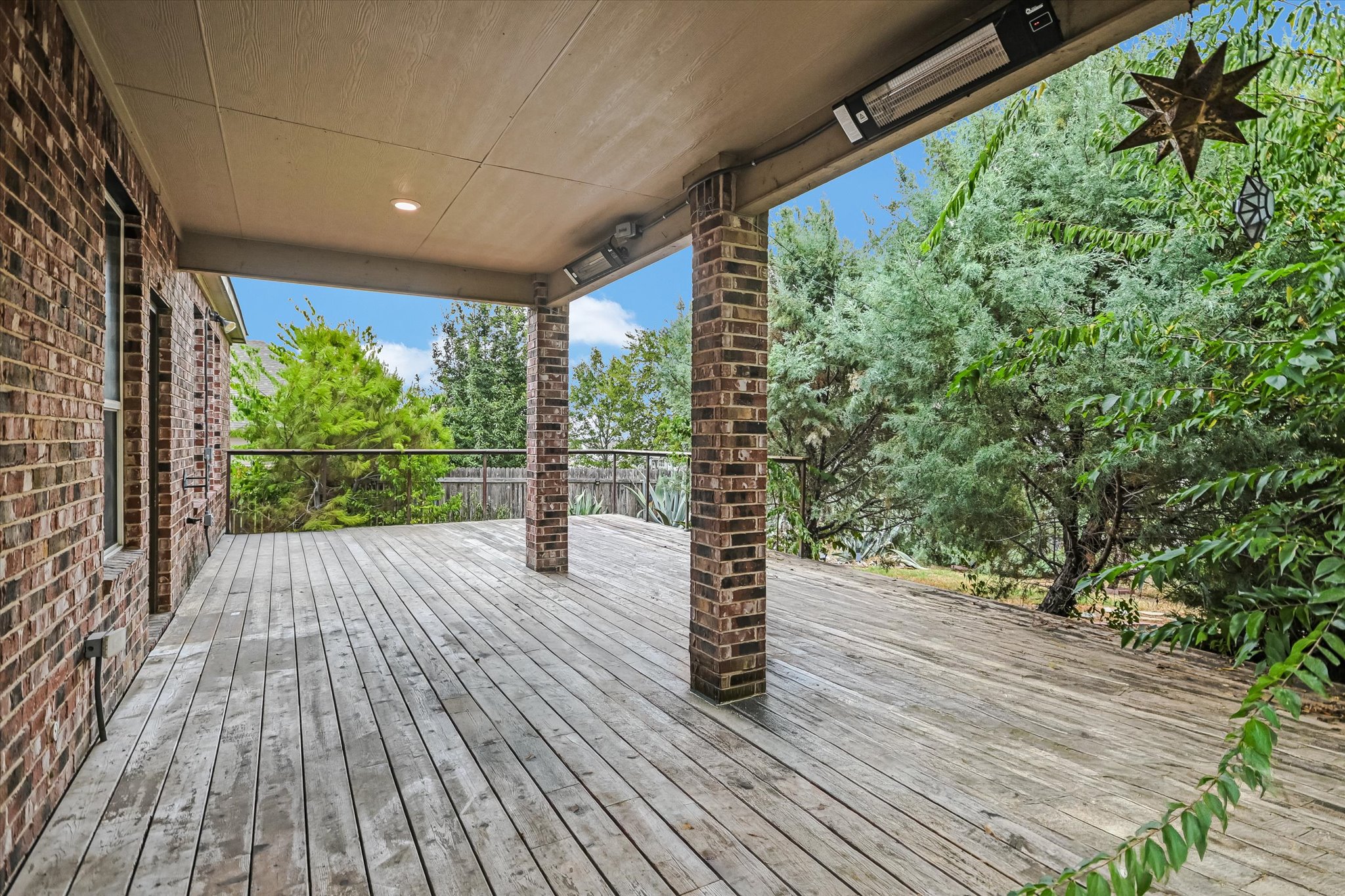 main property photo 15