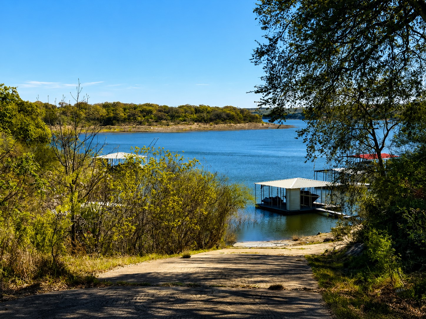 main property photo 17