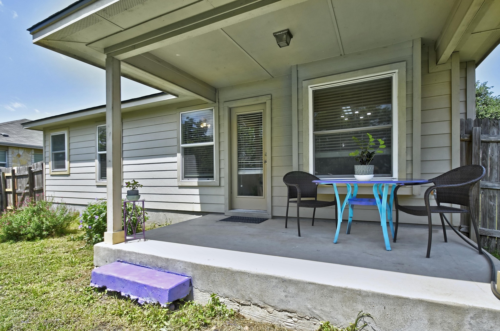 main property photo 22
