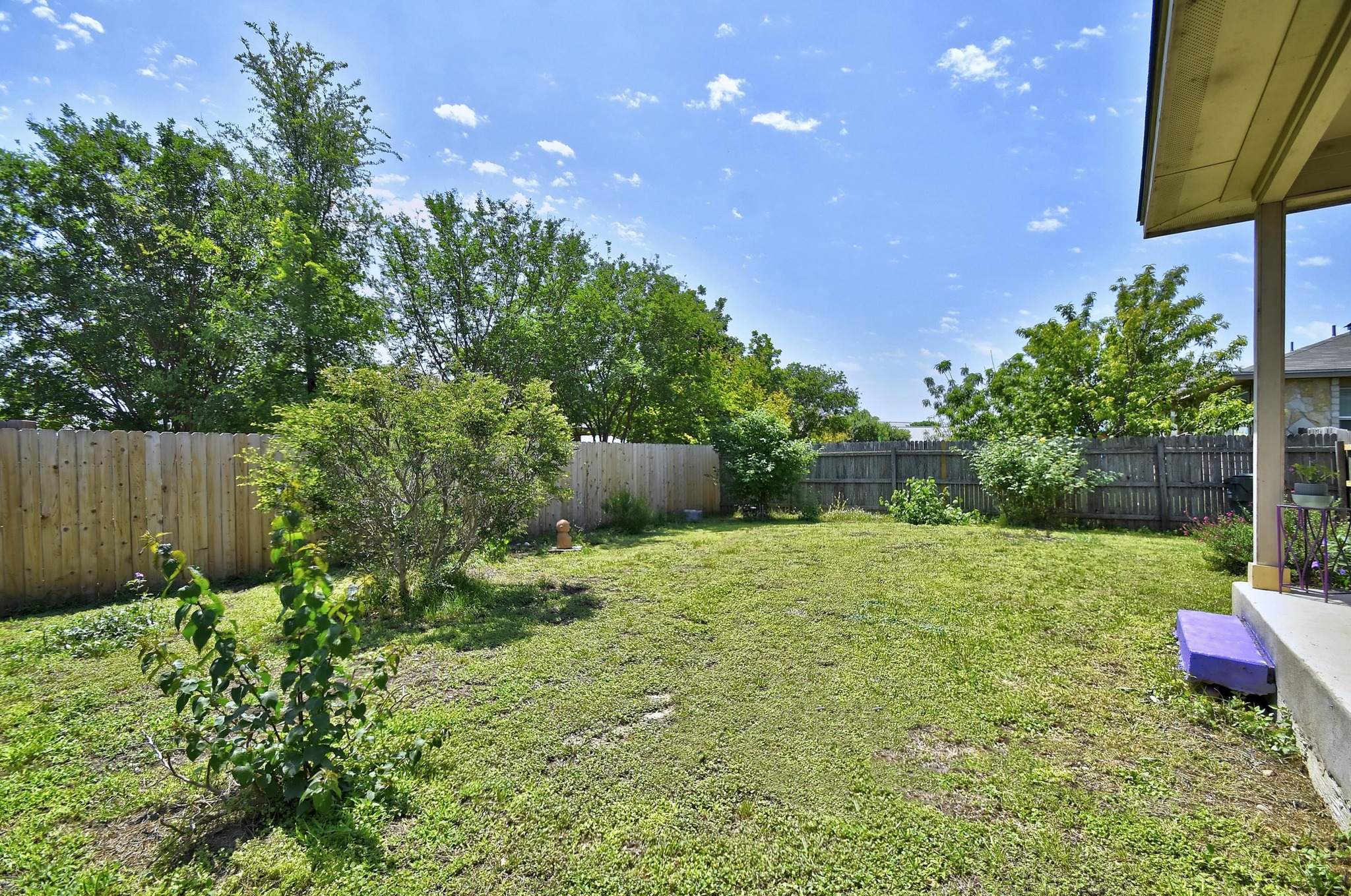 main property photo 23