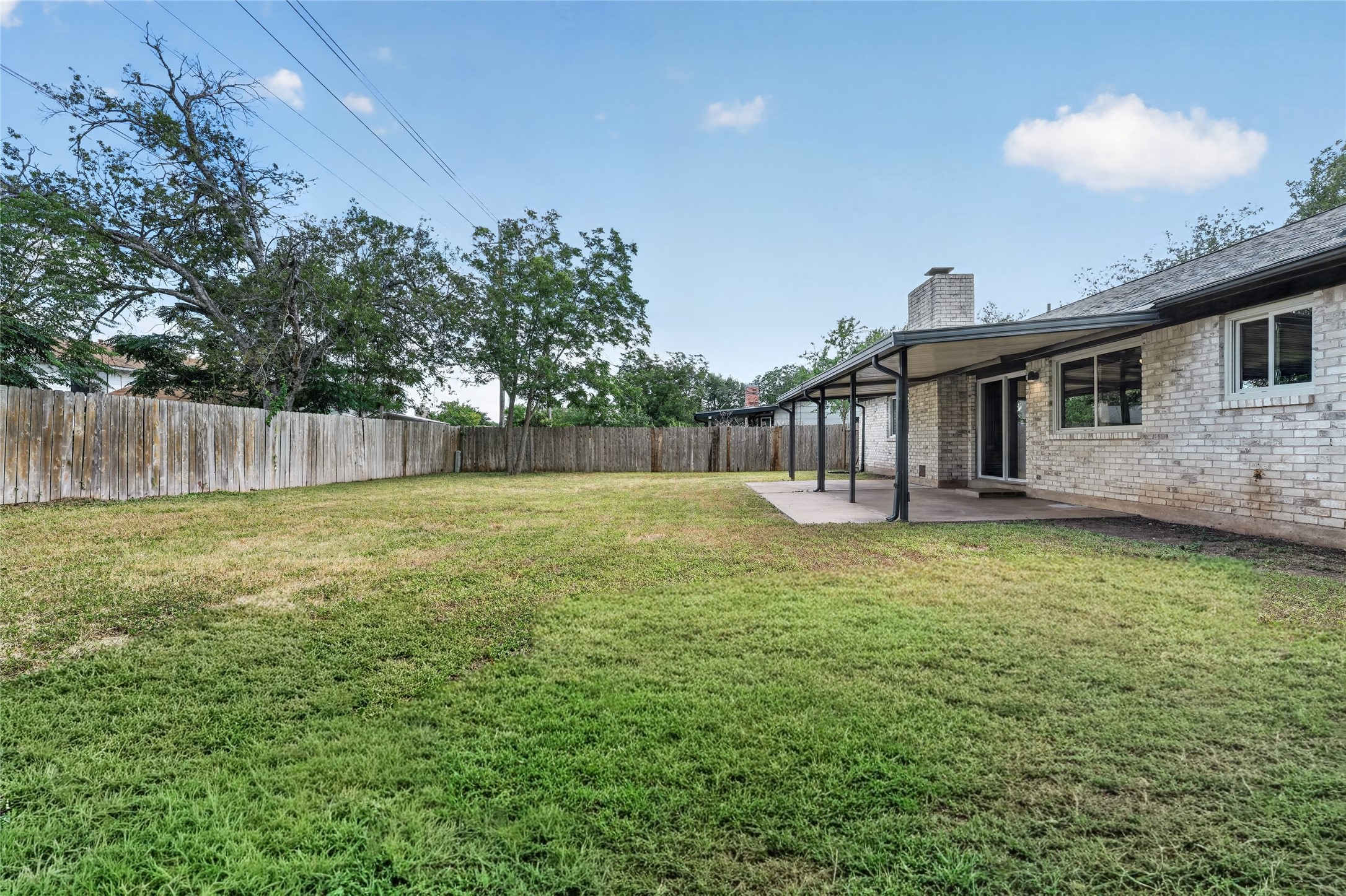 main property photo 34