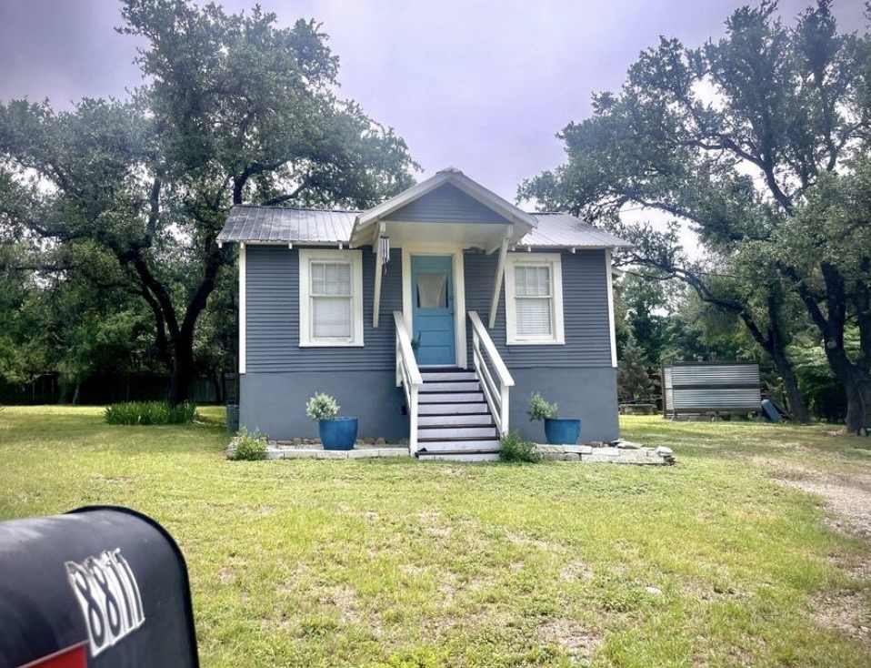 main property photo 2