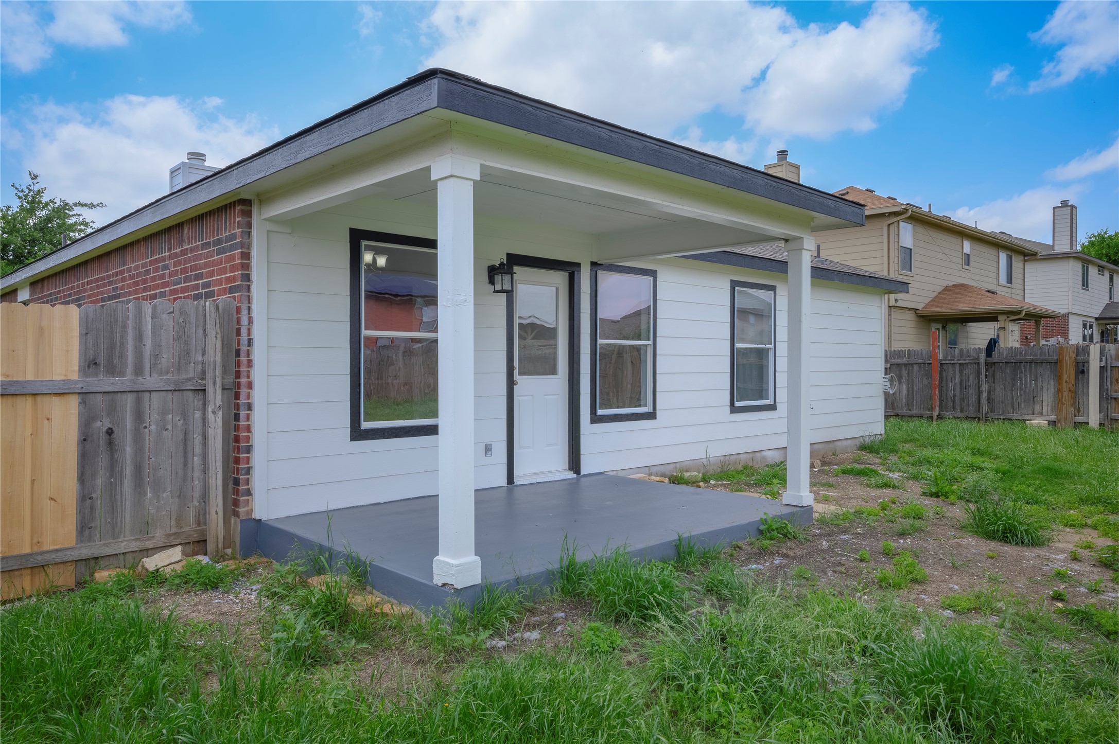 main property photo 14