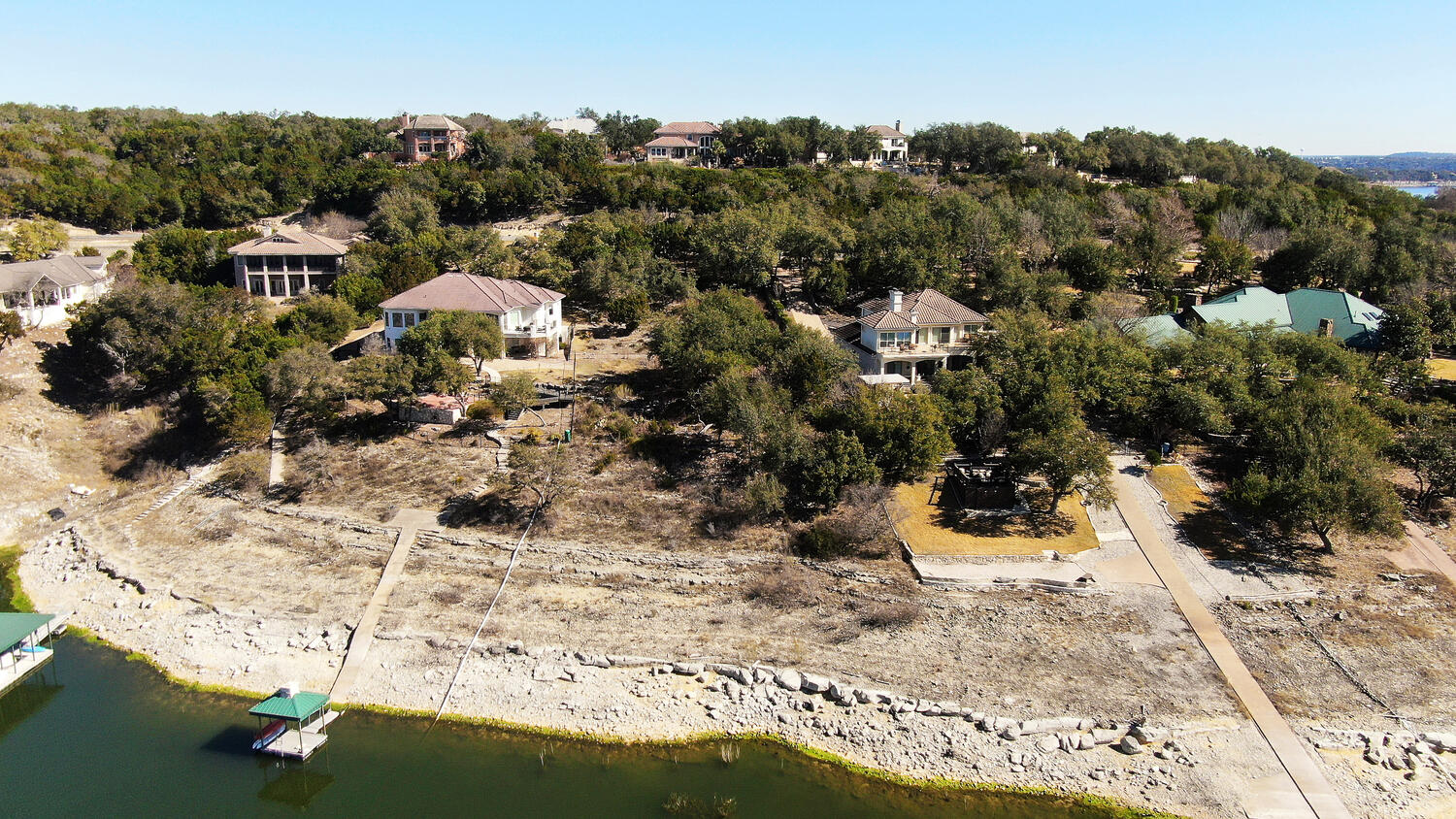 main property photo 30