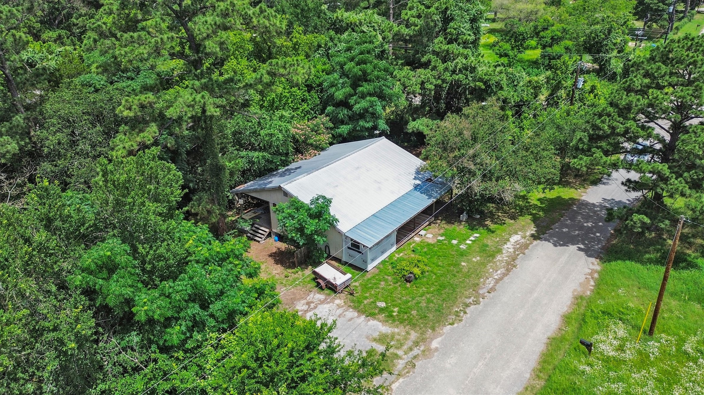 main property photo 36