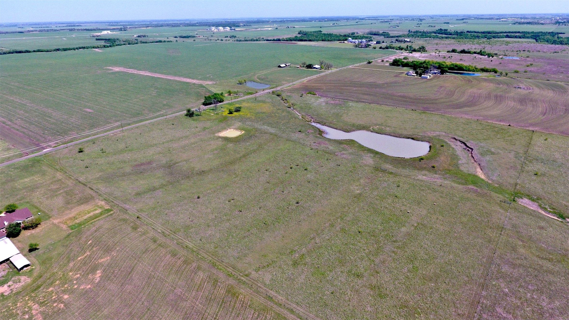 main property photo 6