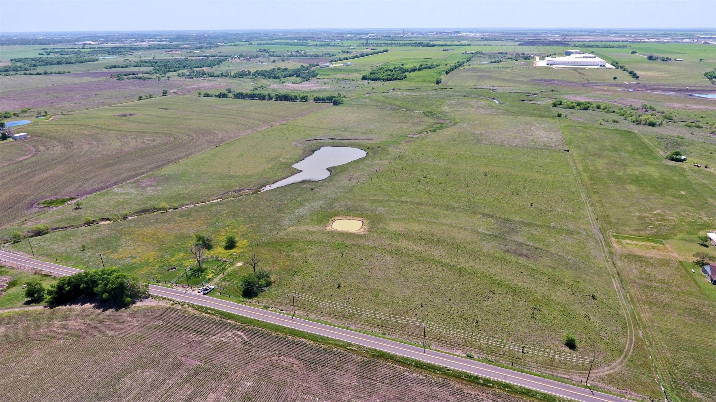main property photo 9