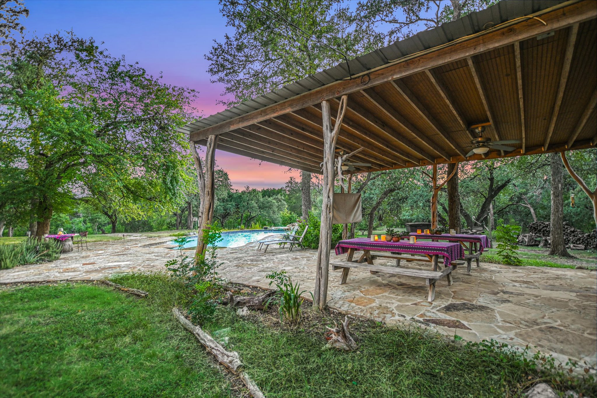 main property photo 18