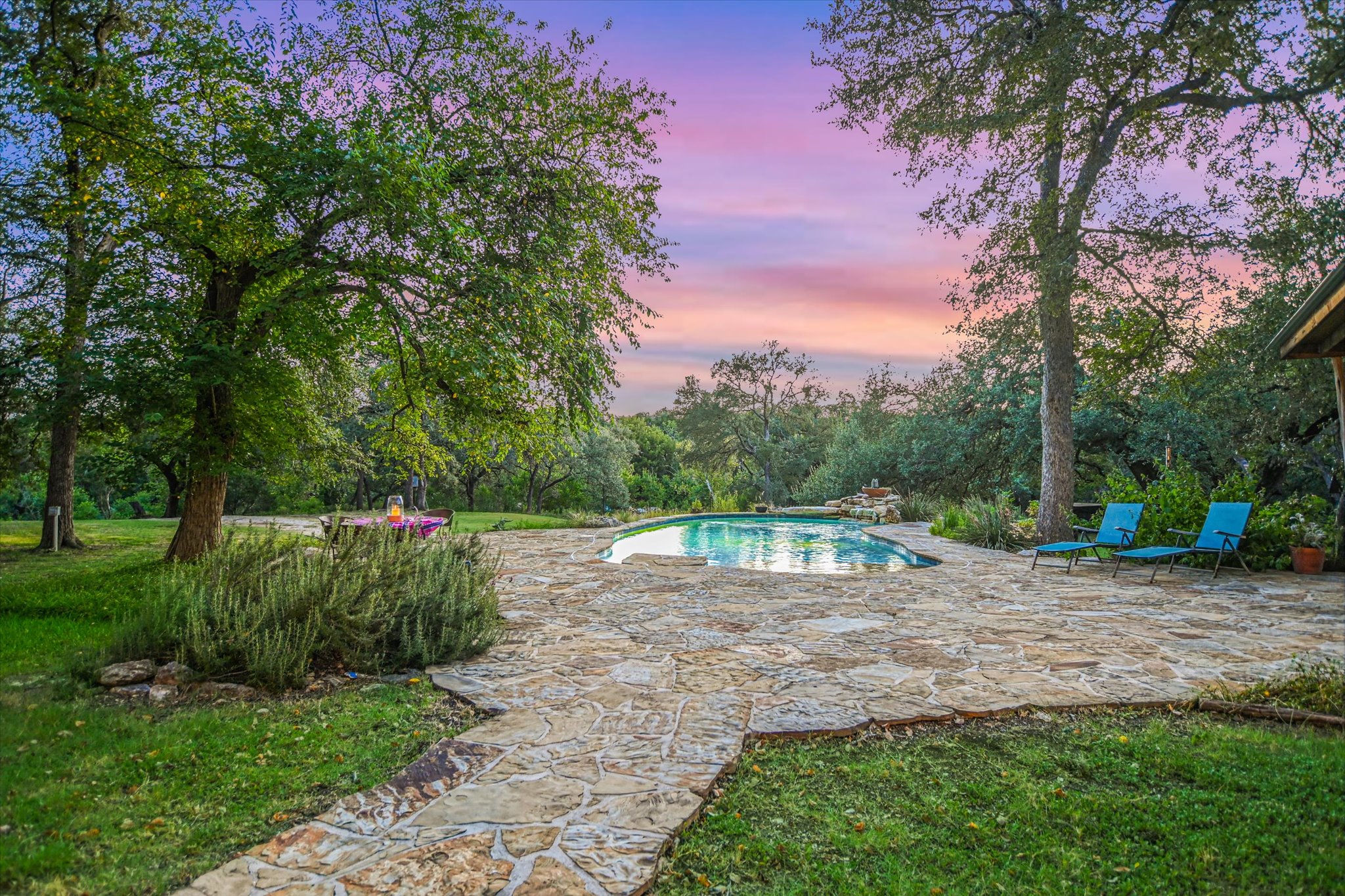 main property photo 27
