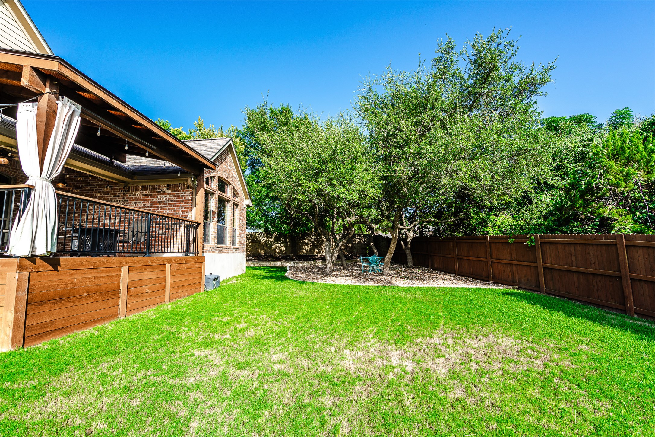 main property photo 26