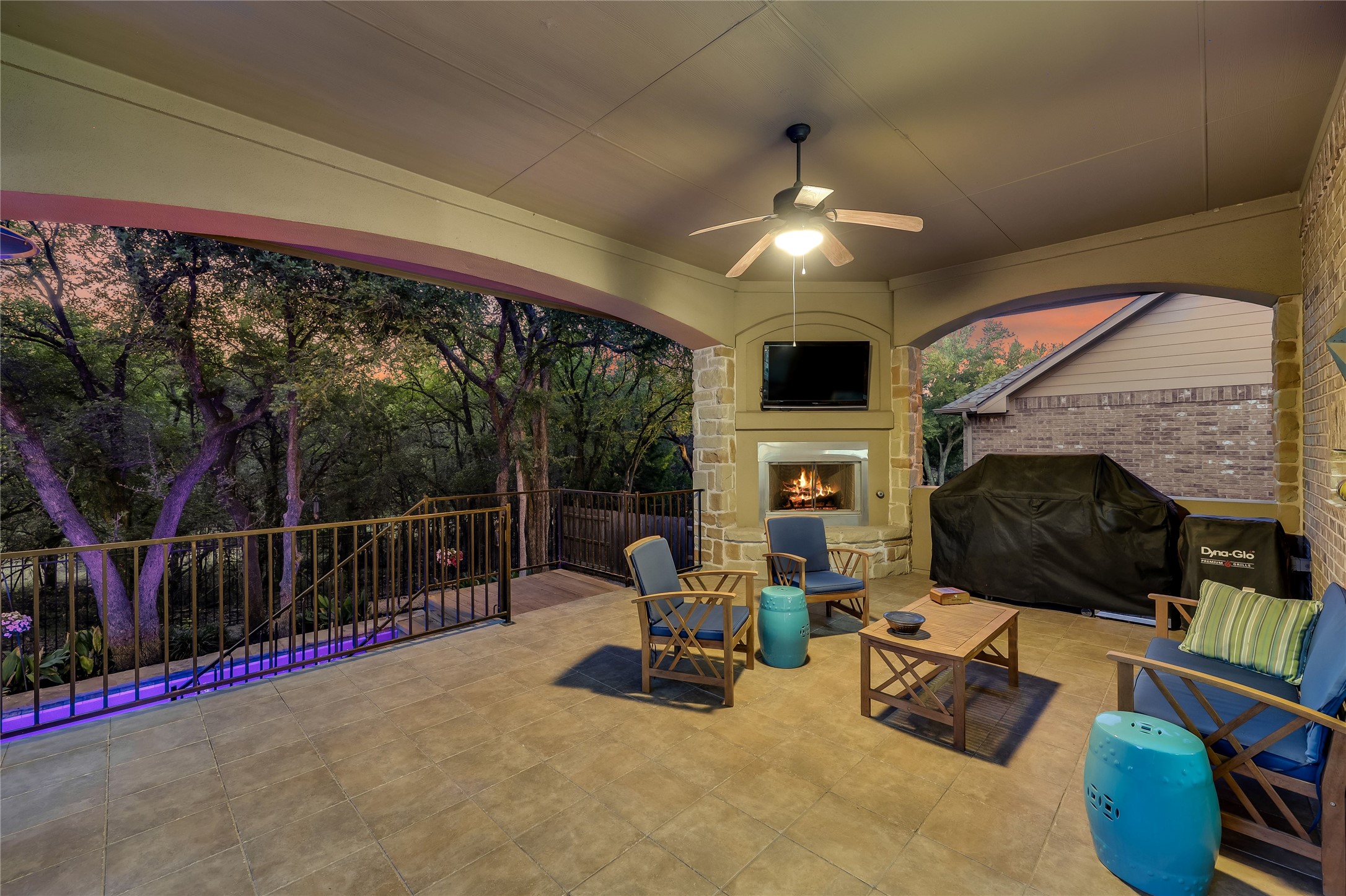 main property photo 7