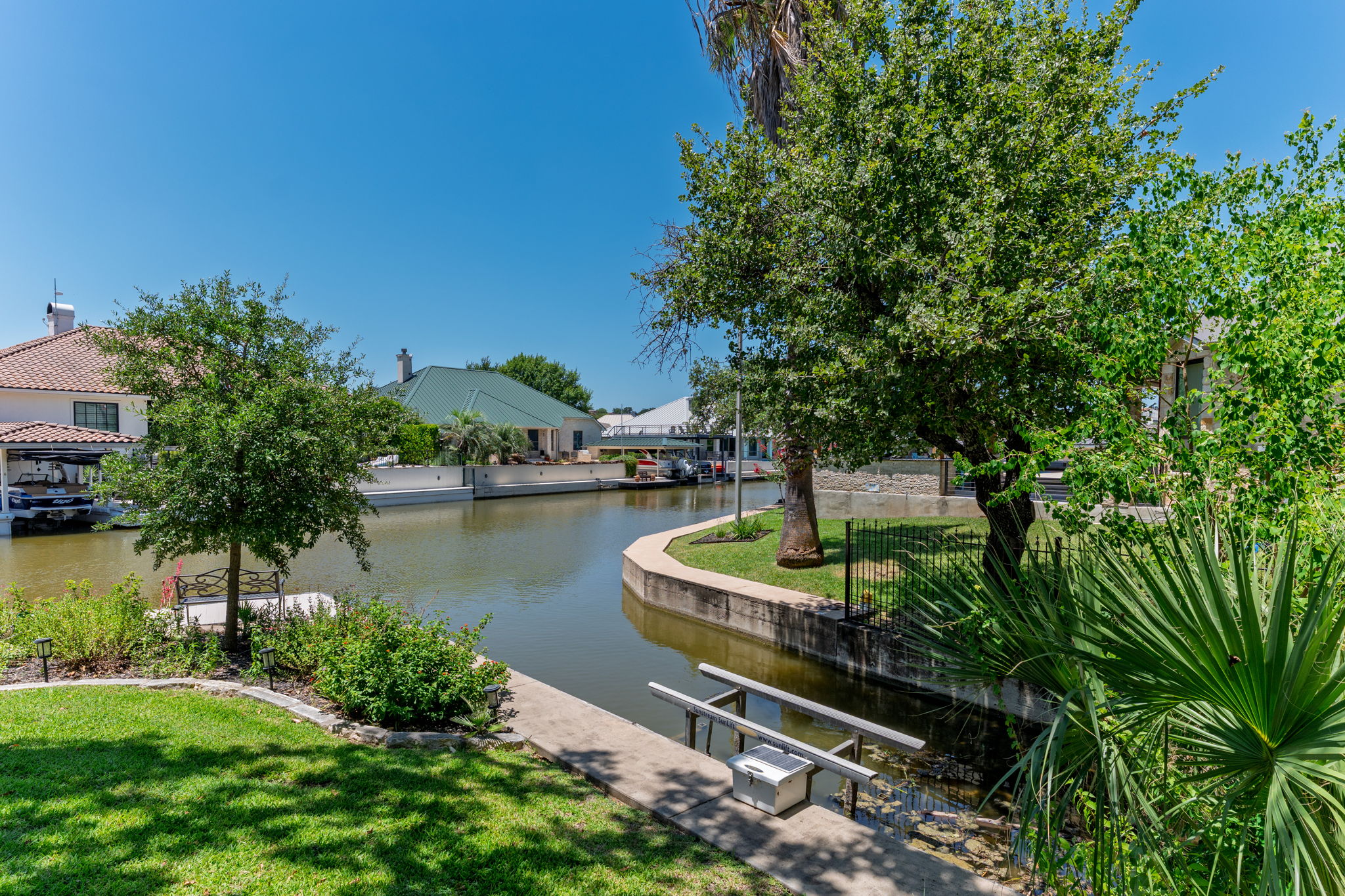 main property photo 38