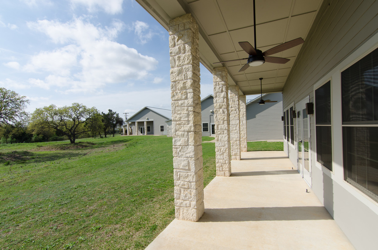 main property photo 33