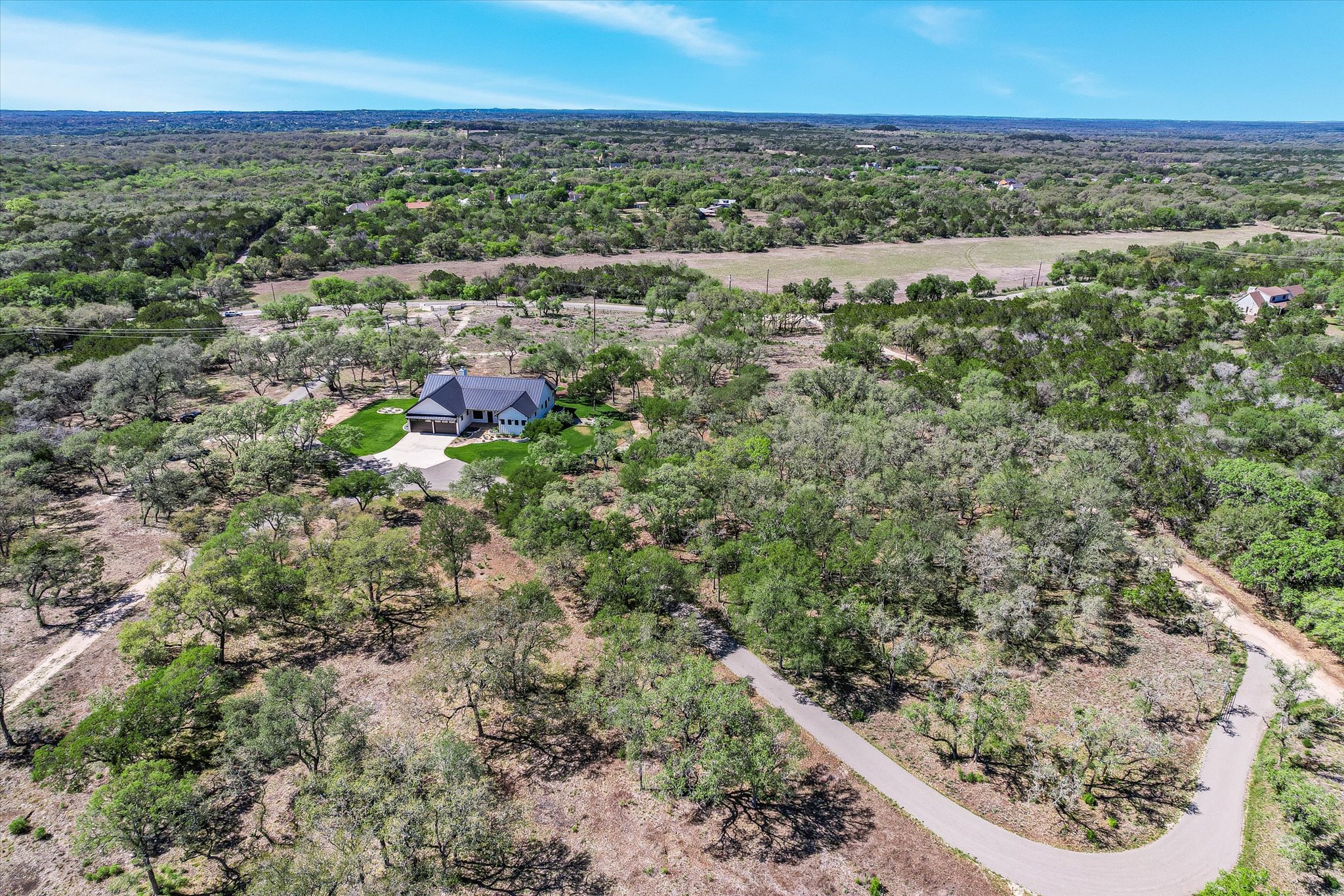 main property photo 30