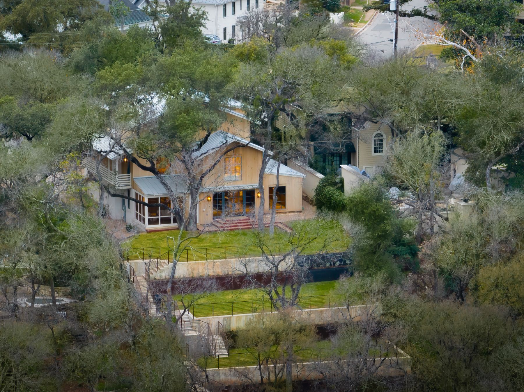 main property photo 39