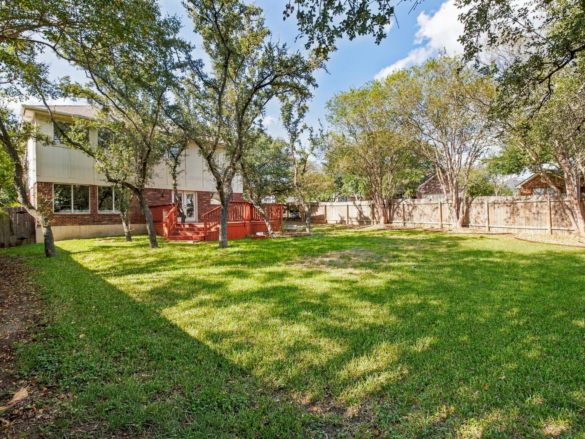 main property photo 30