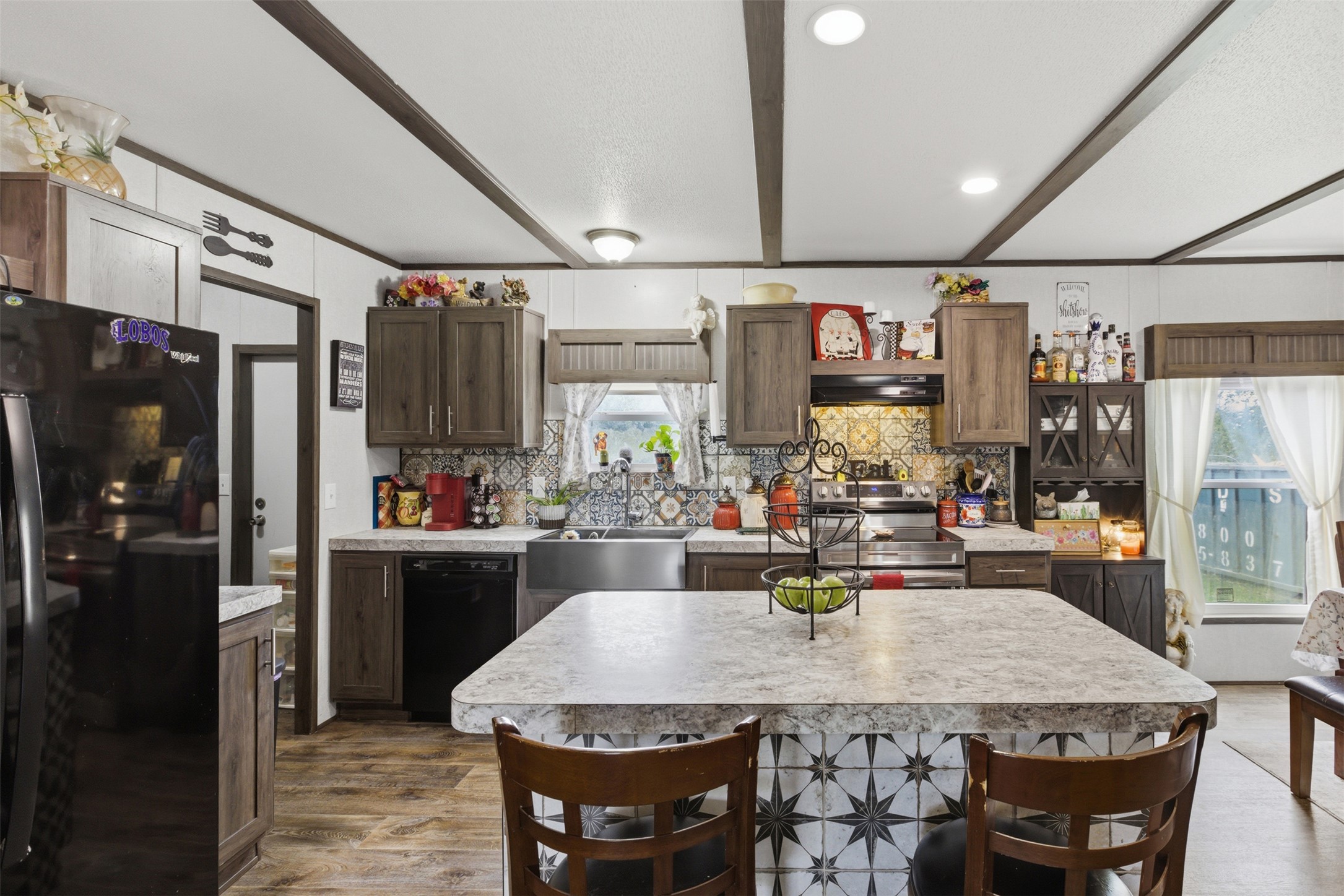 main property photo 15