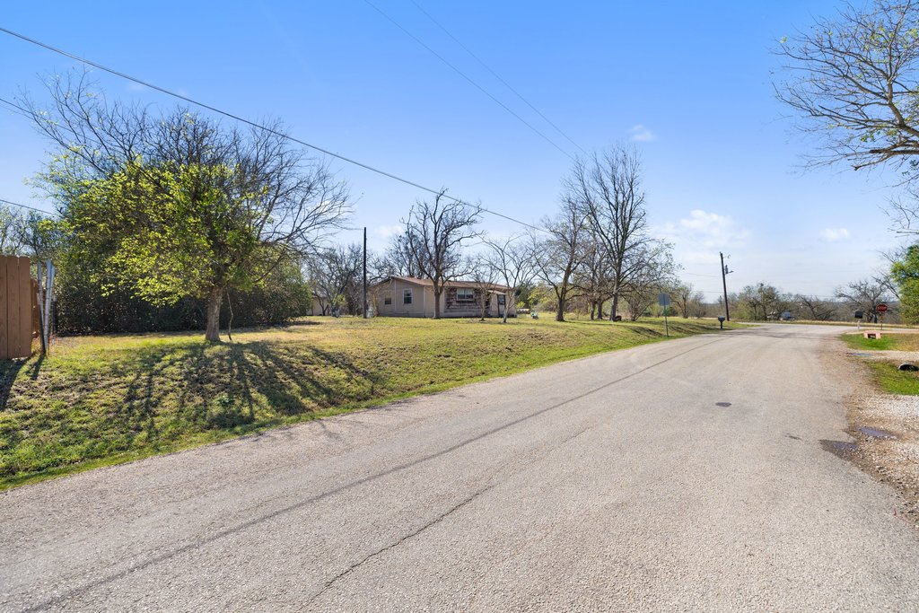 main property photo 14