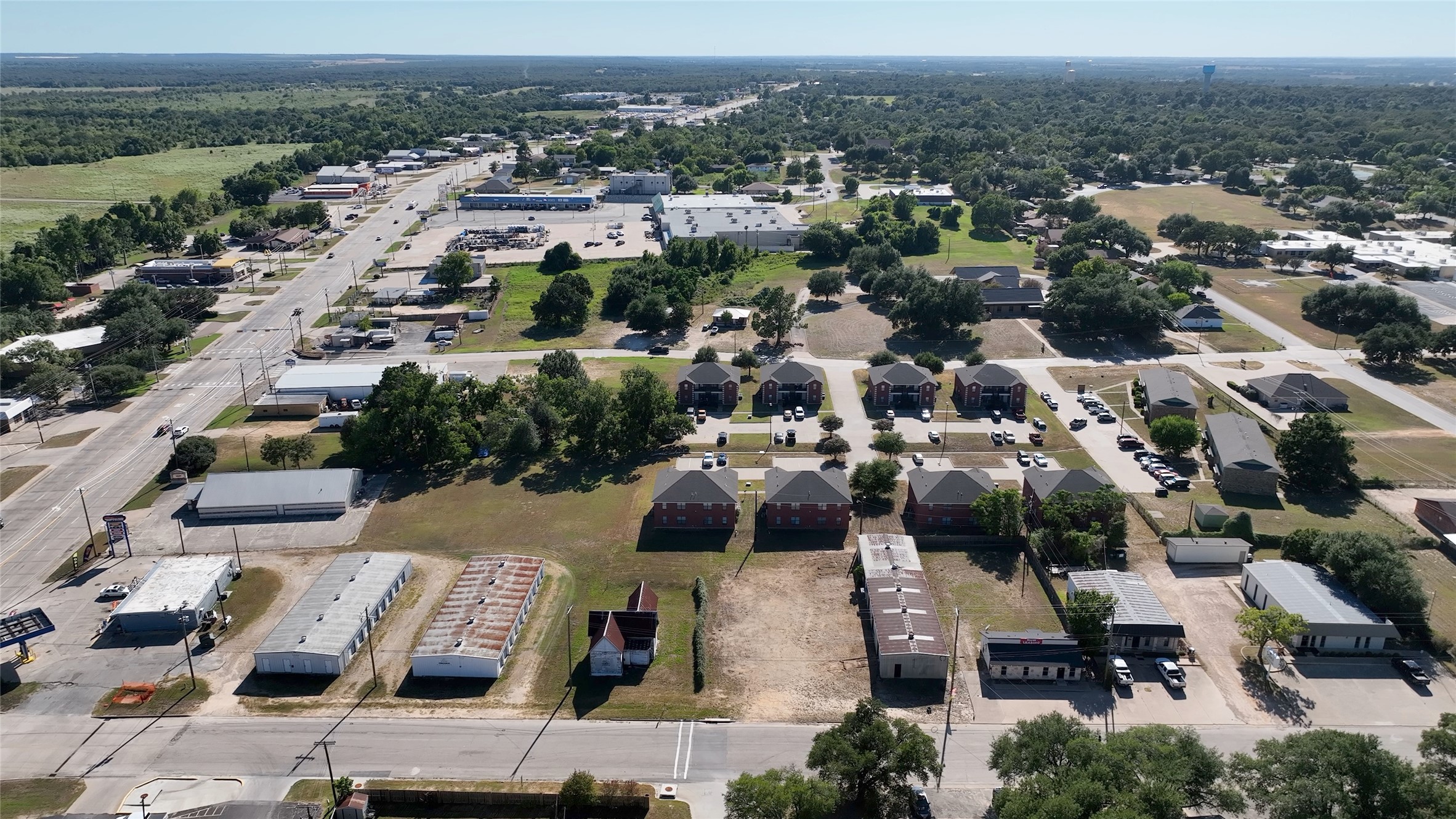 main property photo 30