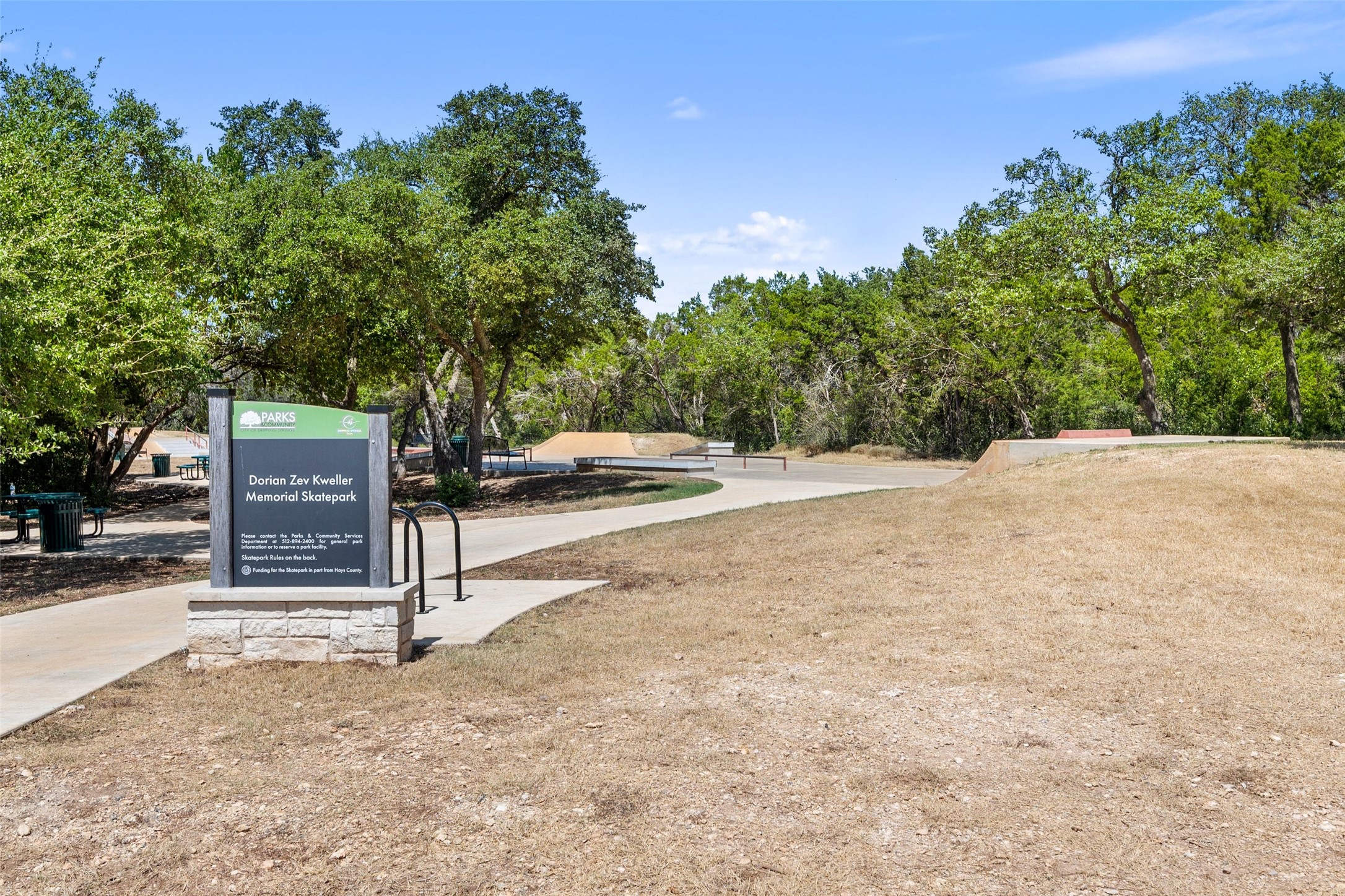 main property photo 25