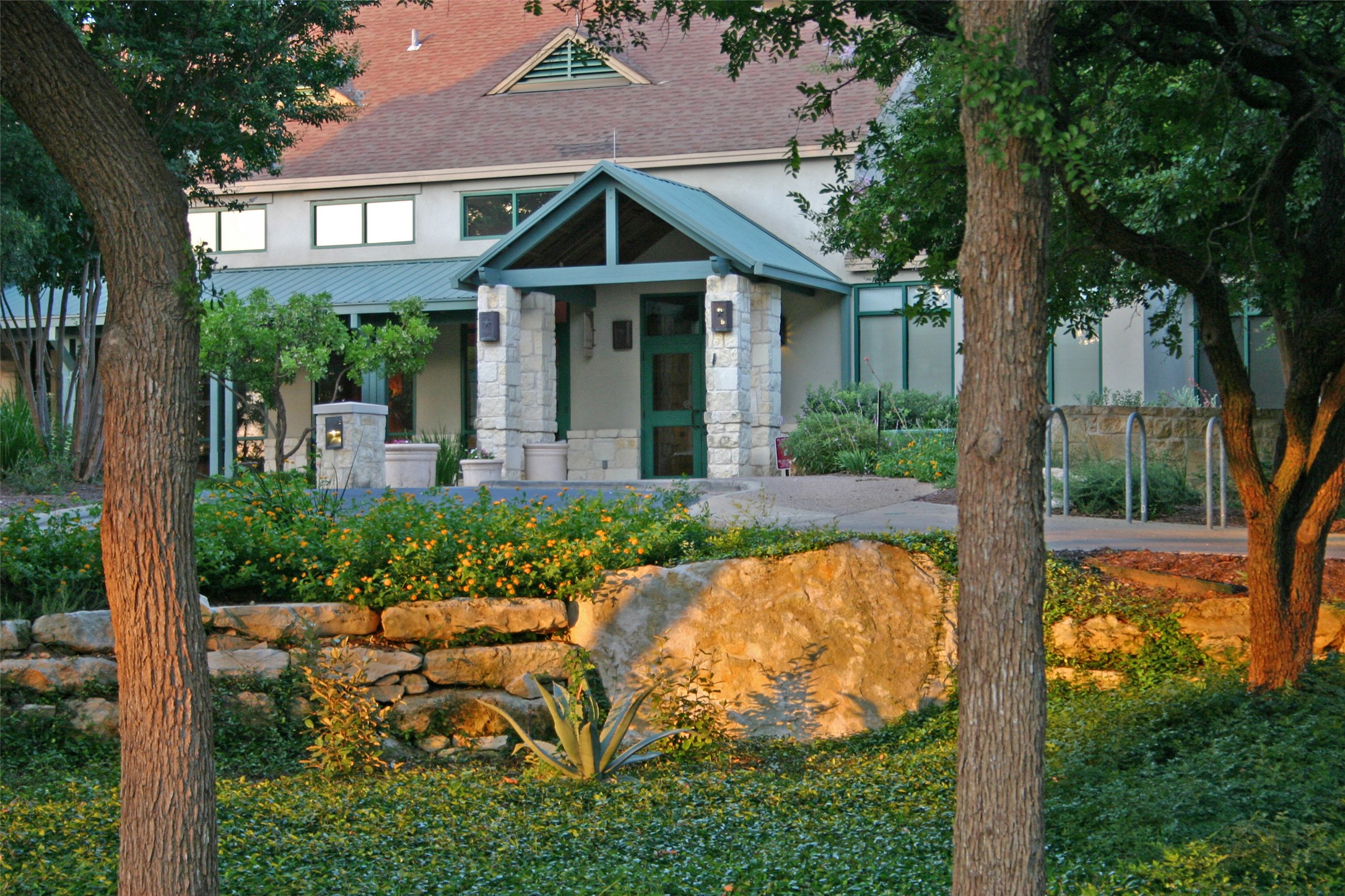 main property photo 37