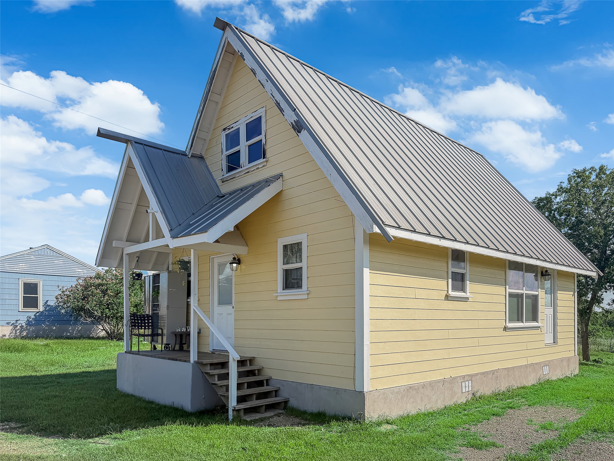 main property photo 3