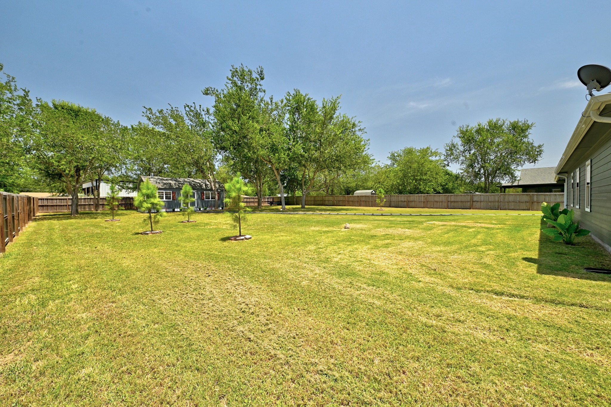 main property photo 25