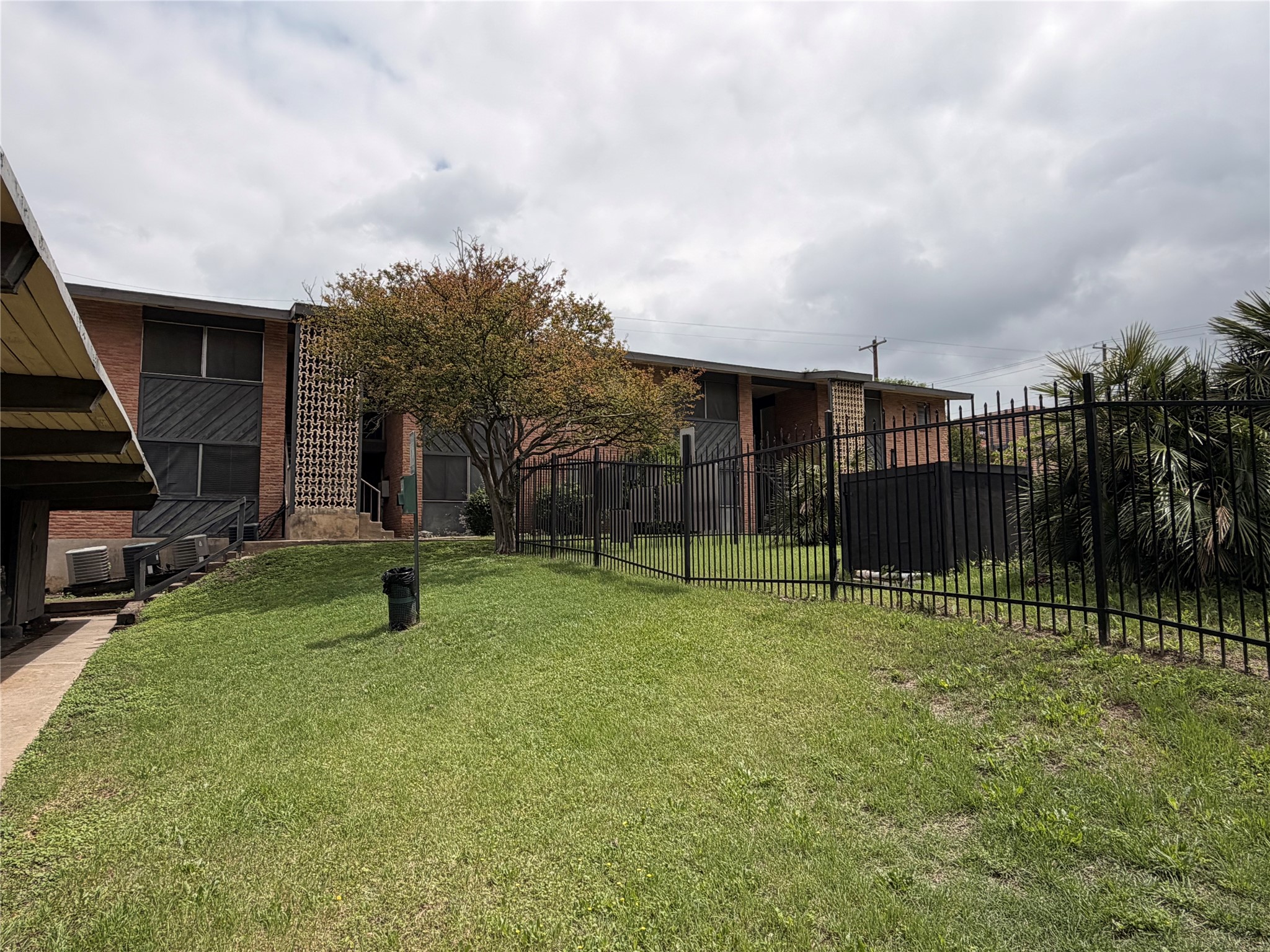 main property photo 21