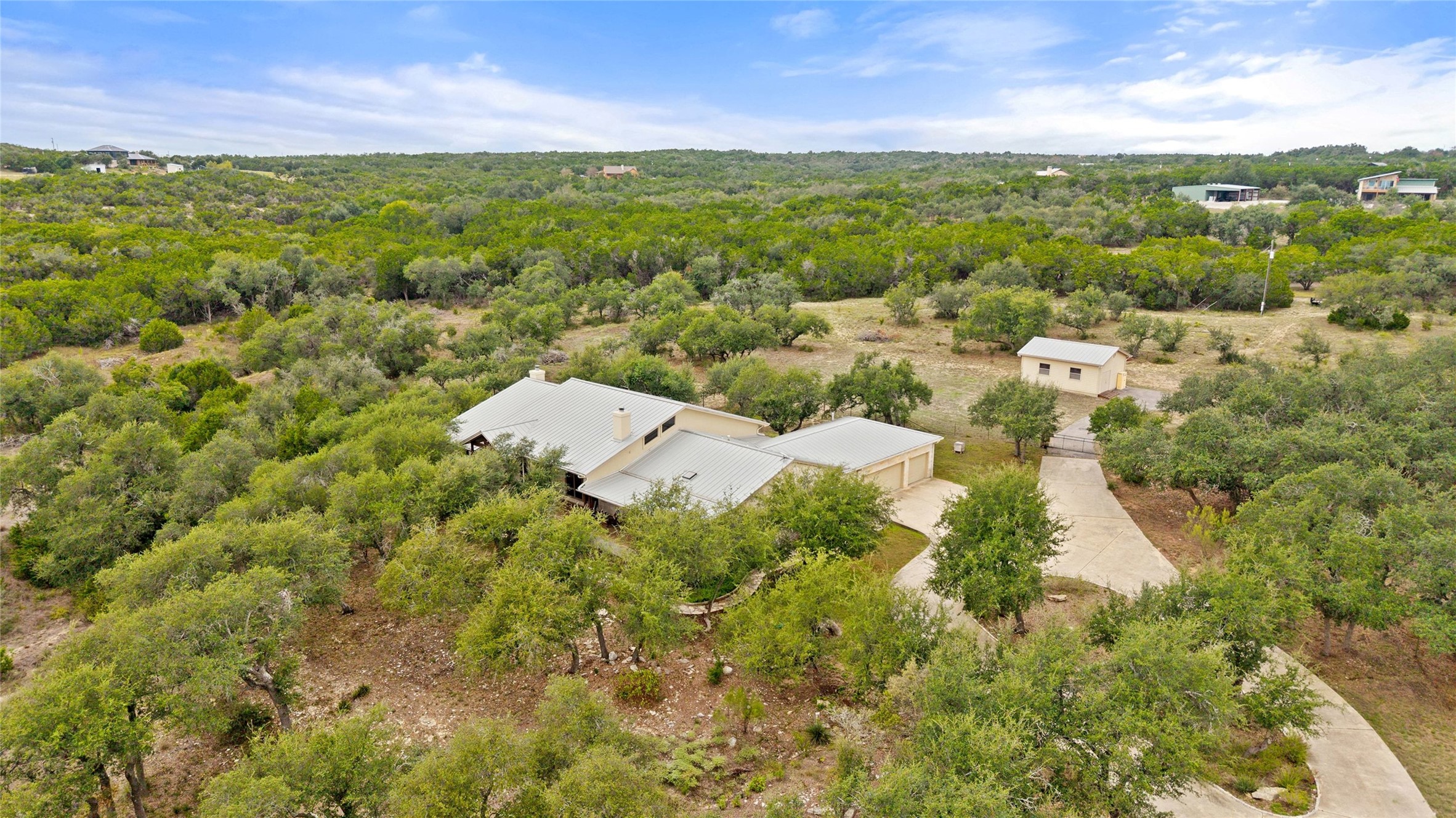 main property photo 8