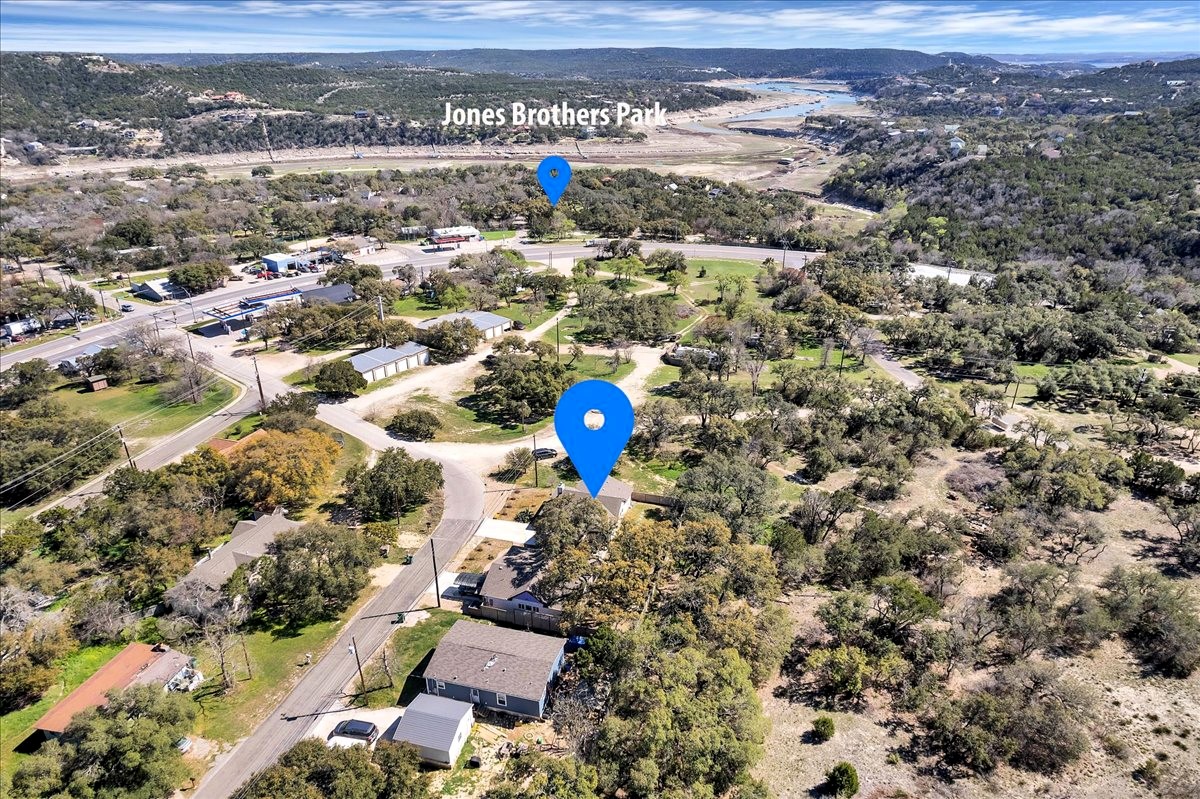 main property photo 31
