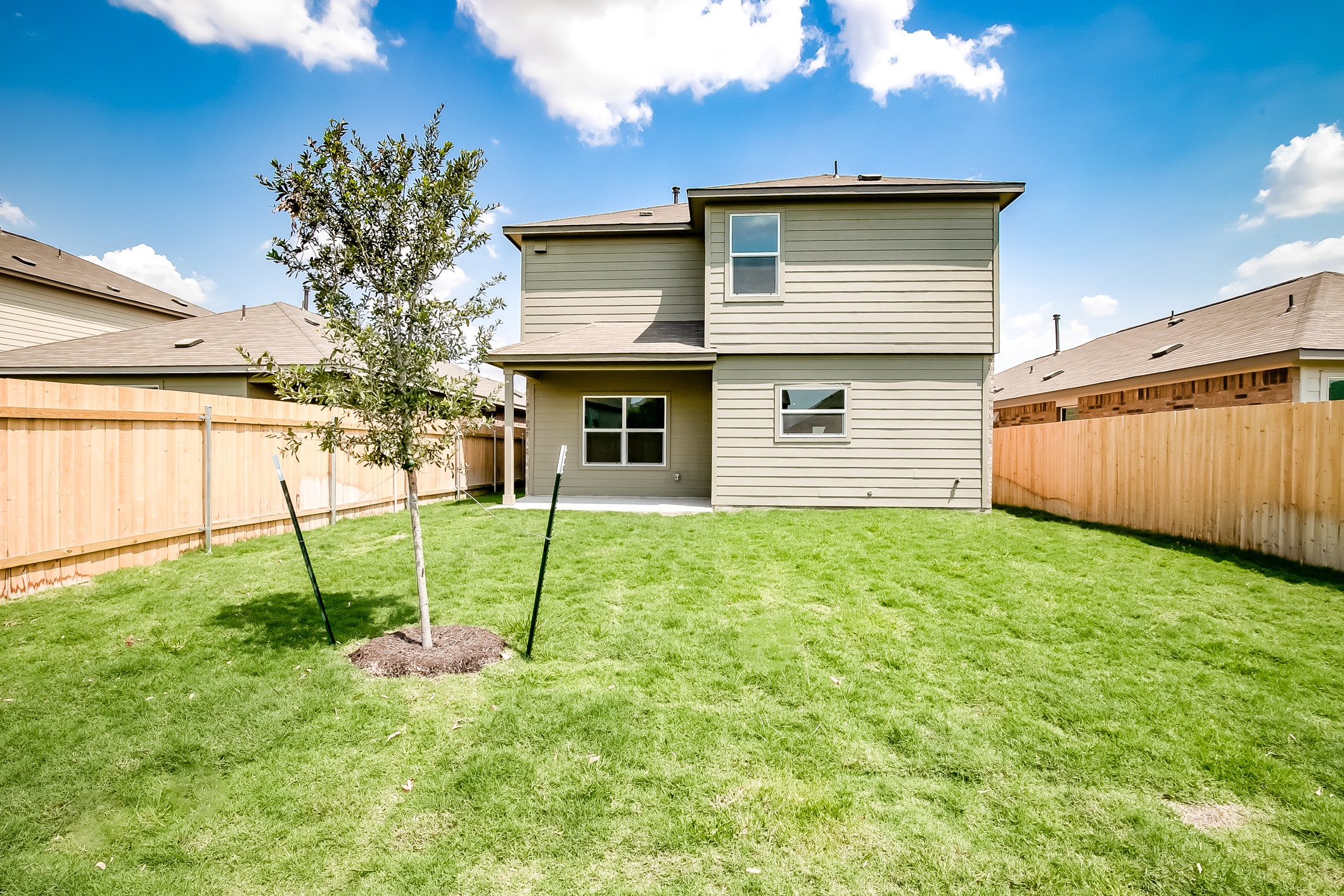 main property photo 25