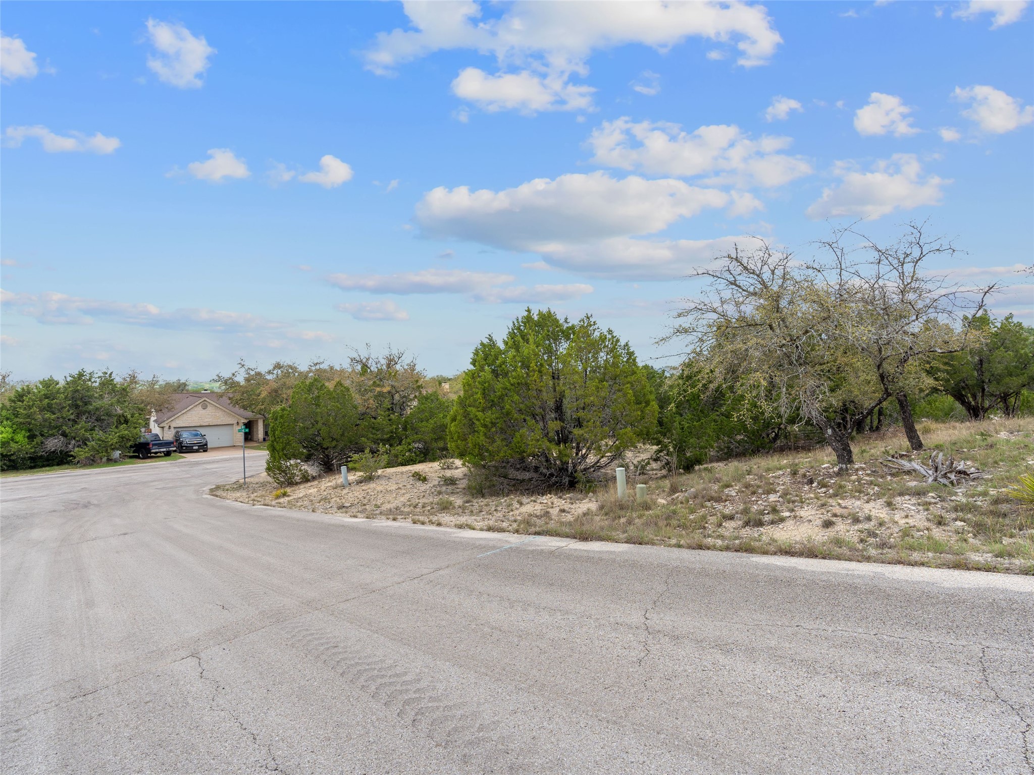 main property photo 18