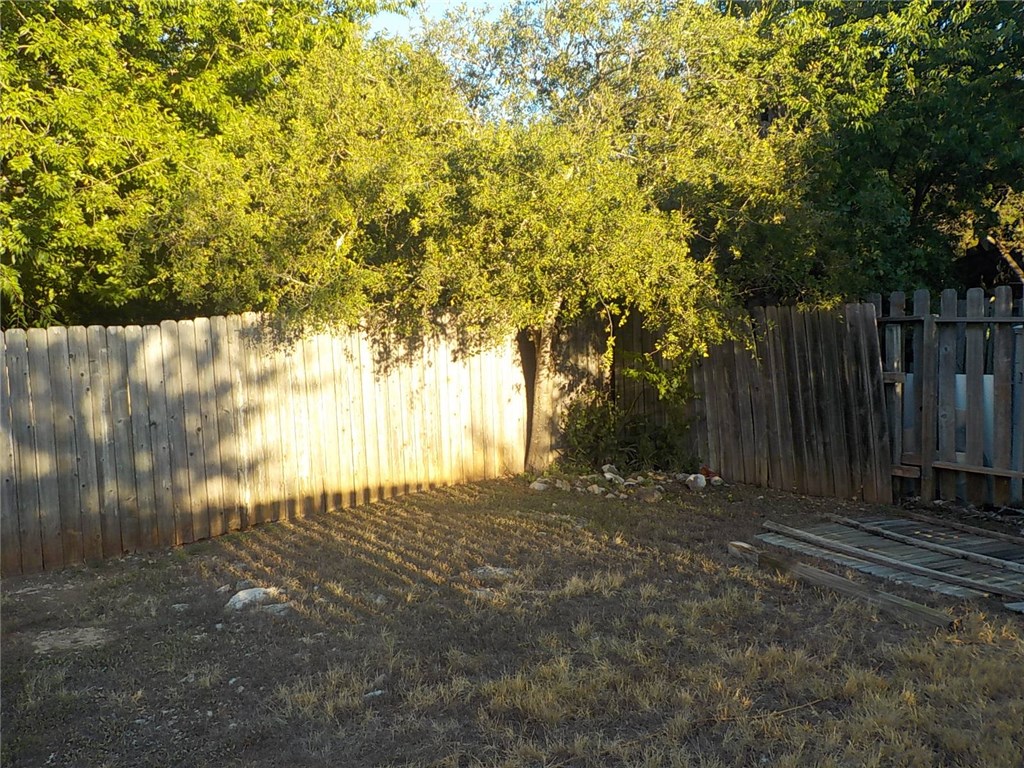 main property photo 11