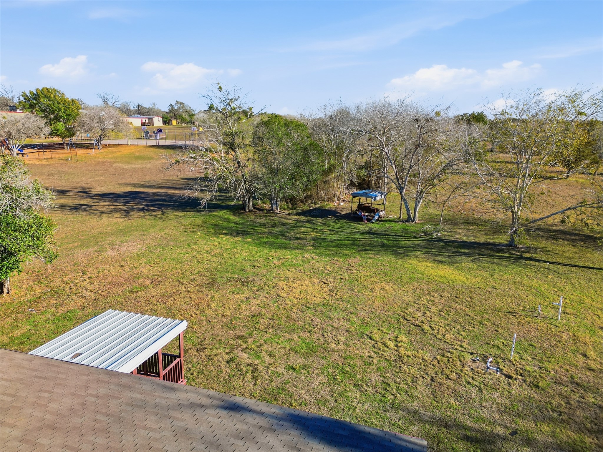 main property photo 19