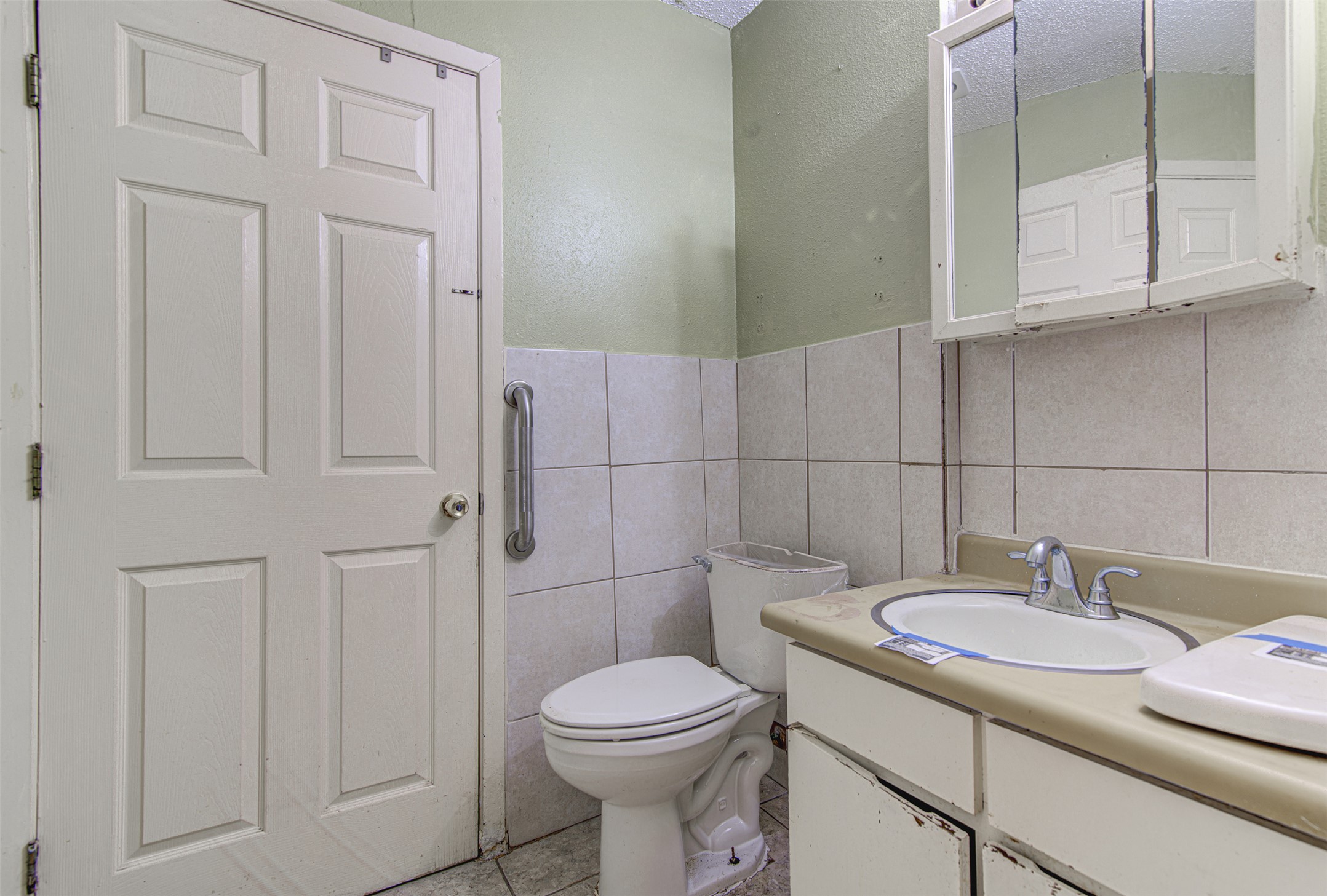 main property photo 10