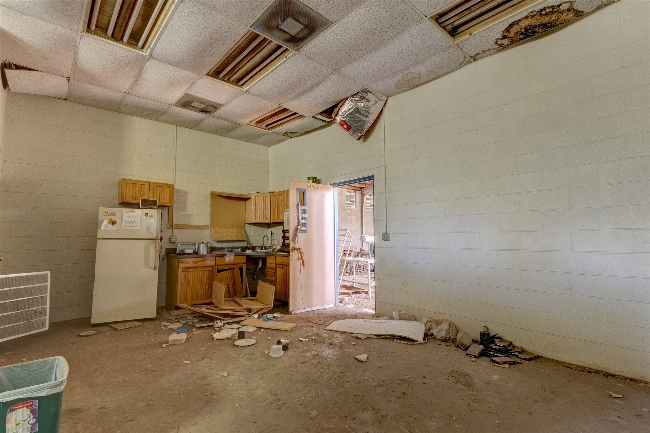 main property photo 14
