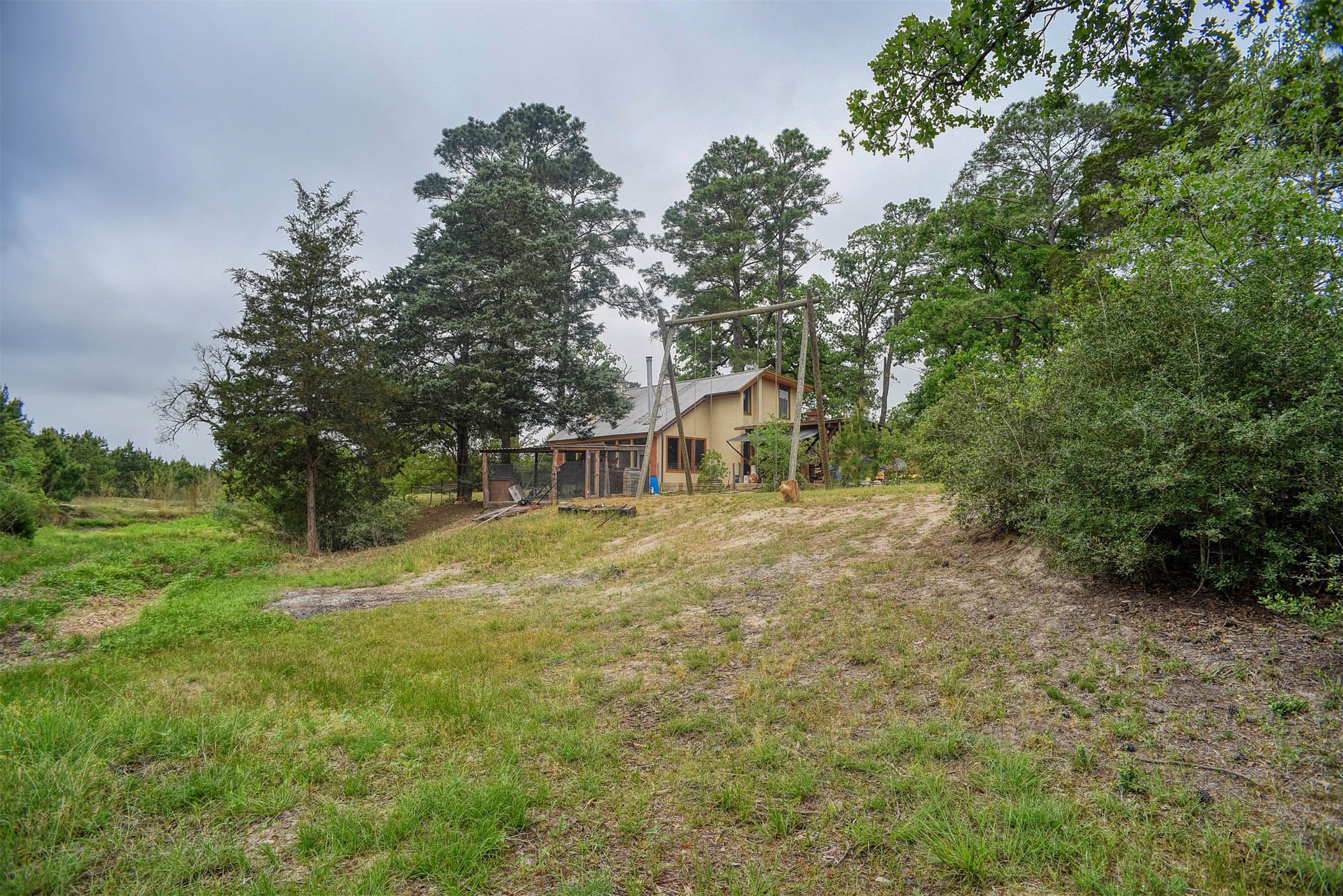 main property photo 18
