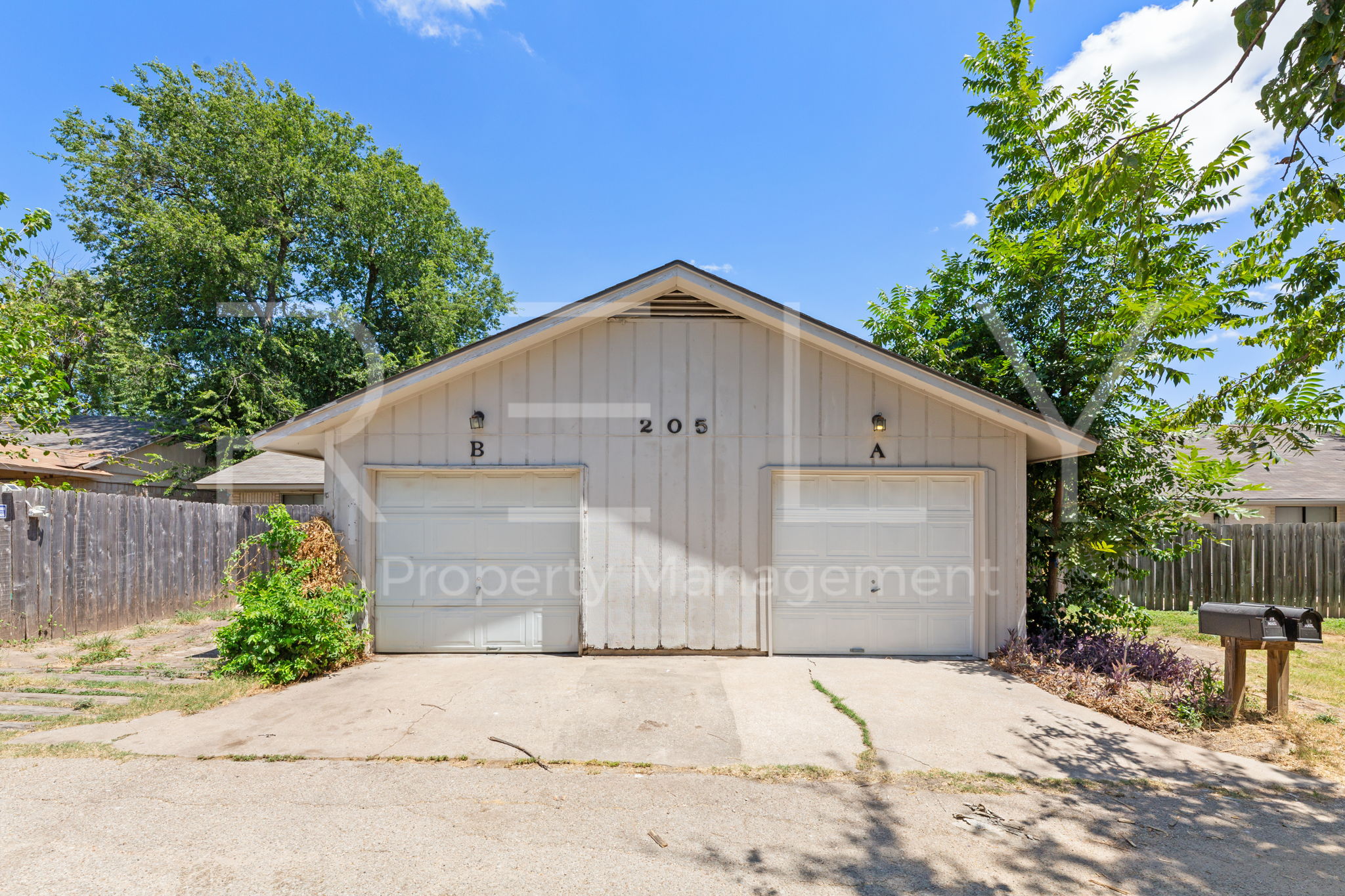 main property photo 26