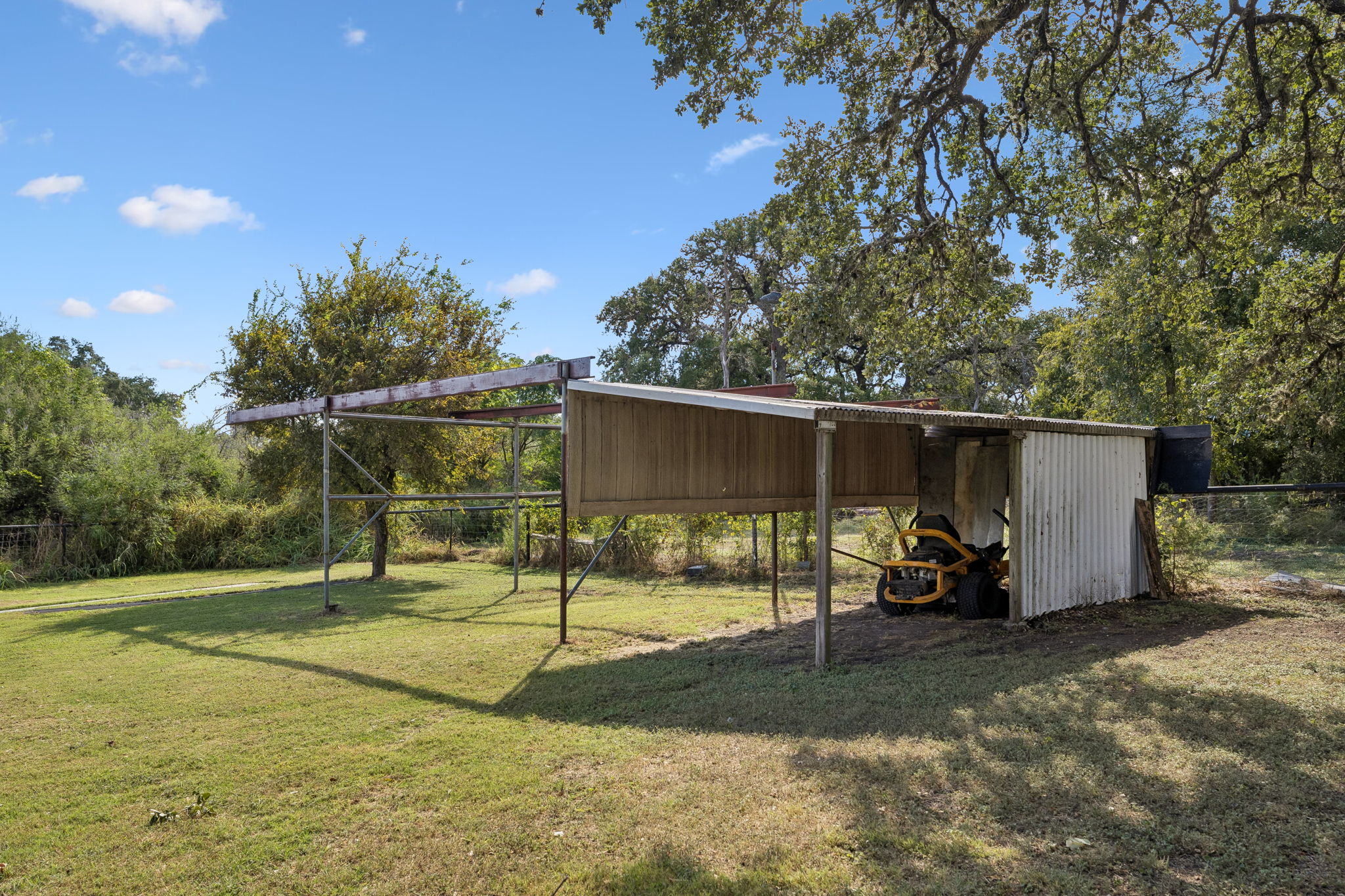 main property photo 26