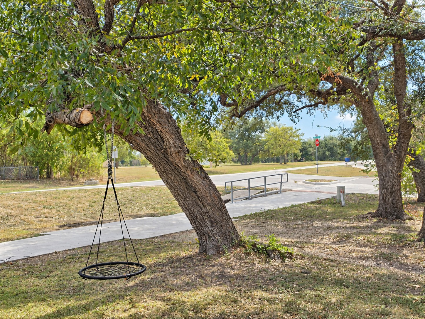 main property photo 12