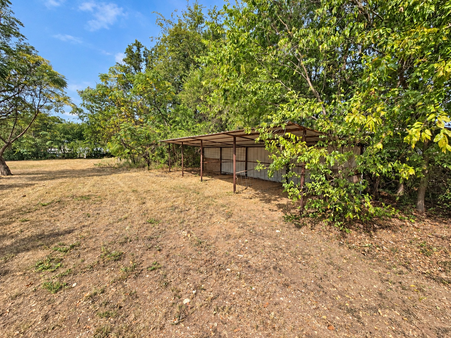 main property photo 34