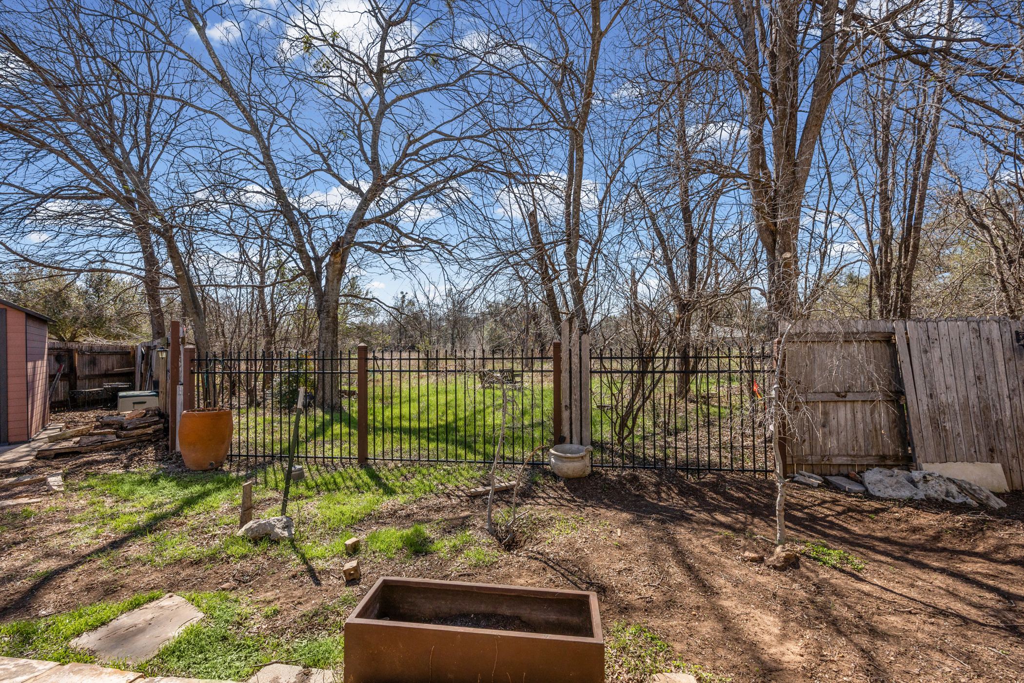 main property photo 29